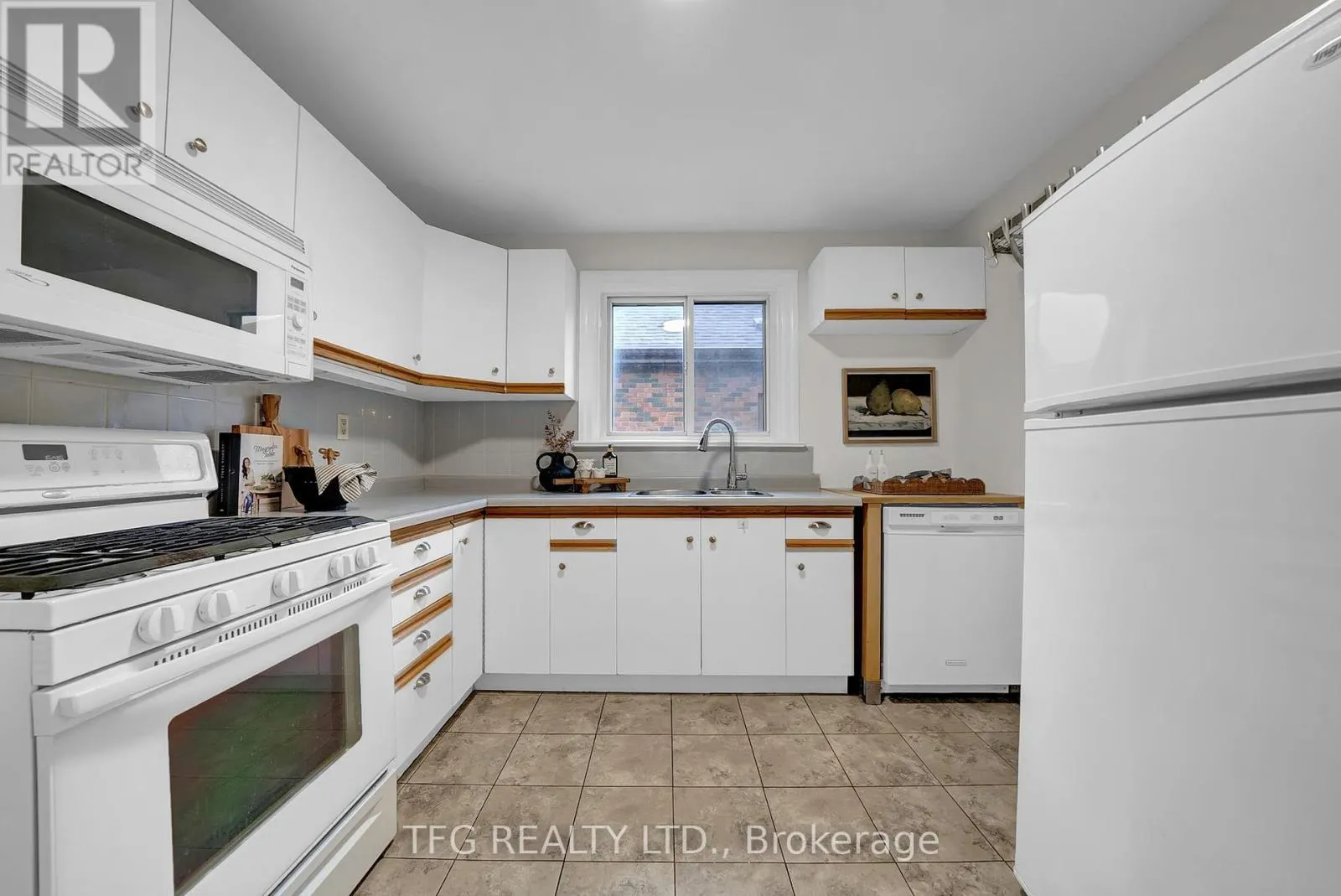 232 CLARKE STREET