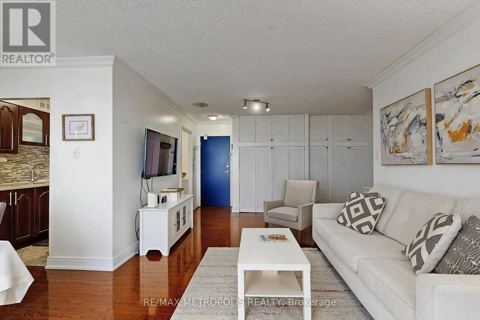 602 - 301 PRUDENTIAL DRIVE