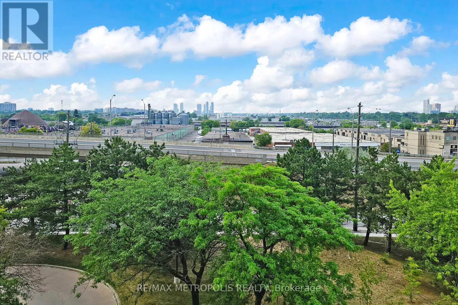 602 - 301 PRUDENTIAL DRIVE