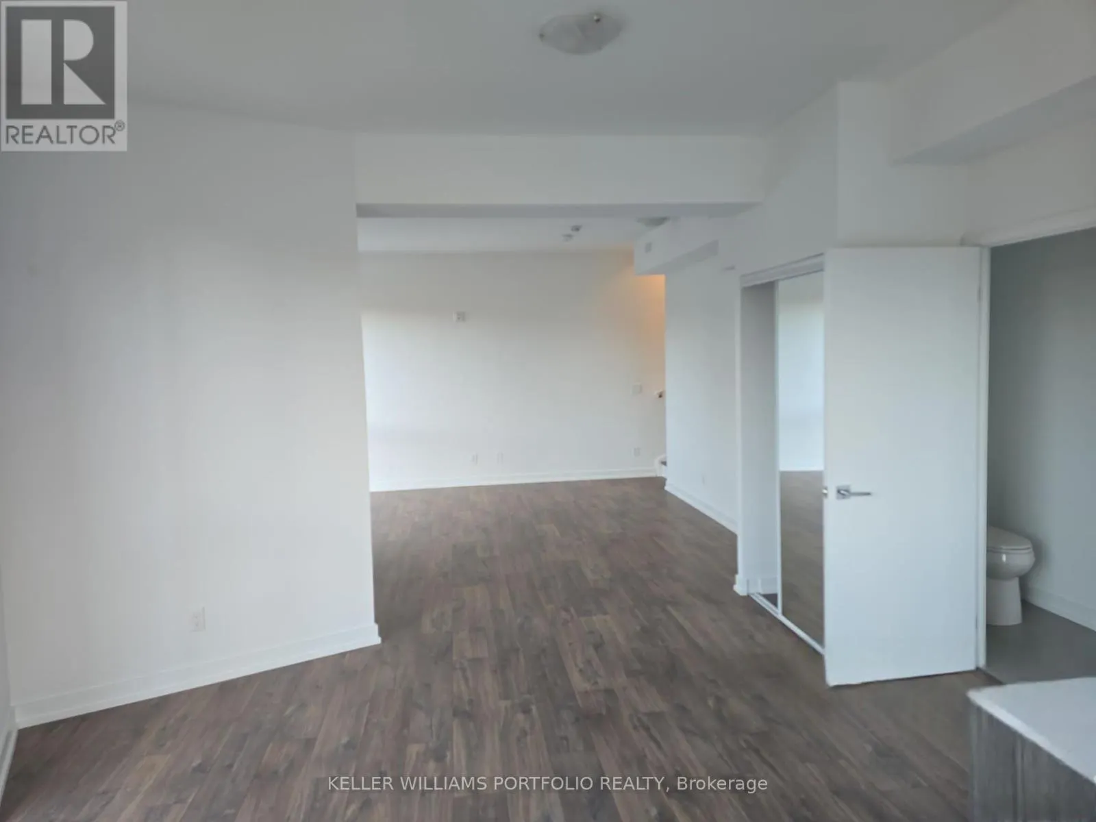 9 - 35 BIRCH CLIFF AVENUE