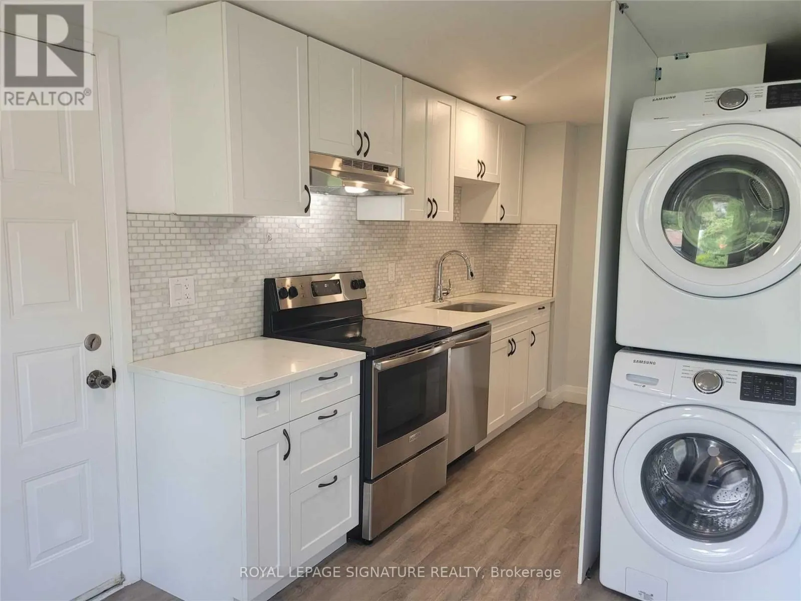 MAIN - 726 GRANDVIEW DRIVE