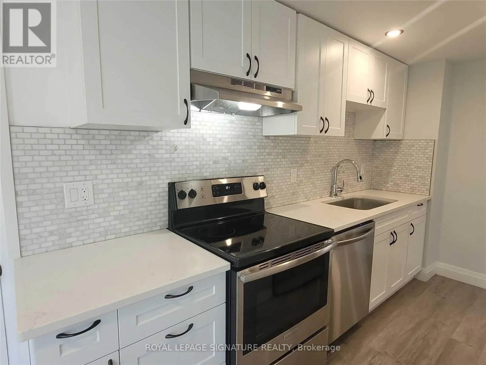 MAIN - 726 GRANDVIEW DRIVE