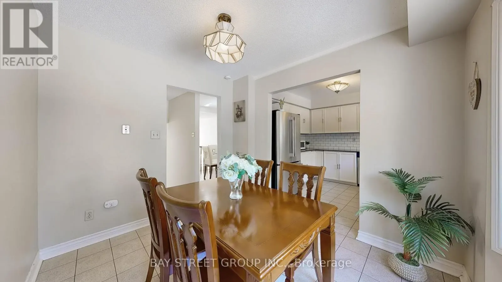 30 - 25 CARDWELL AVENUE