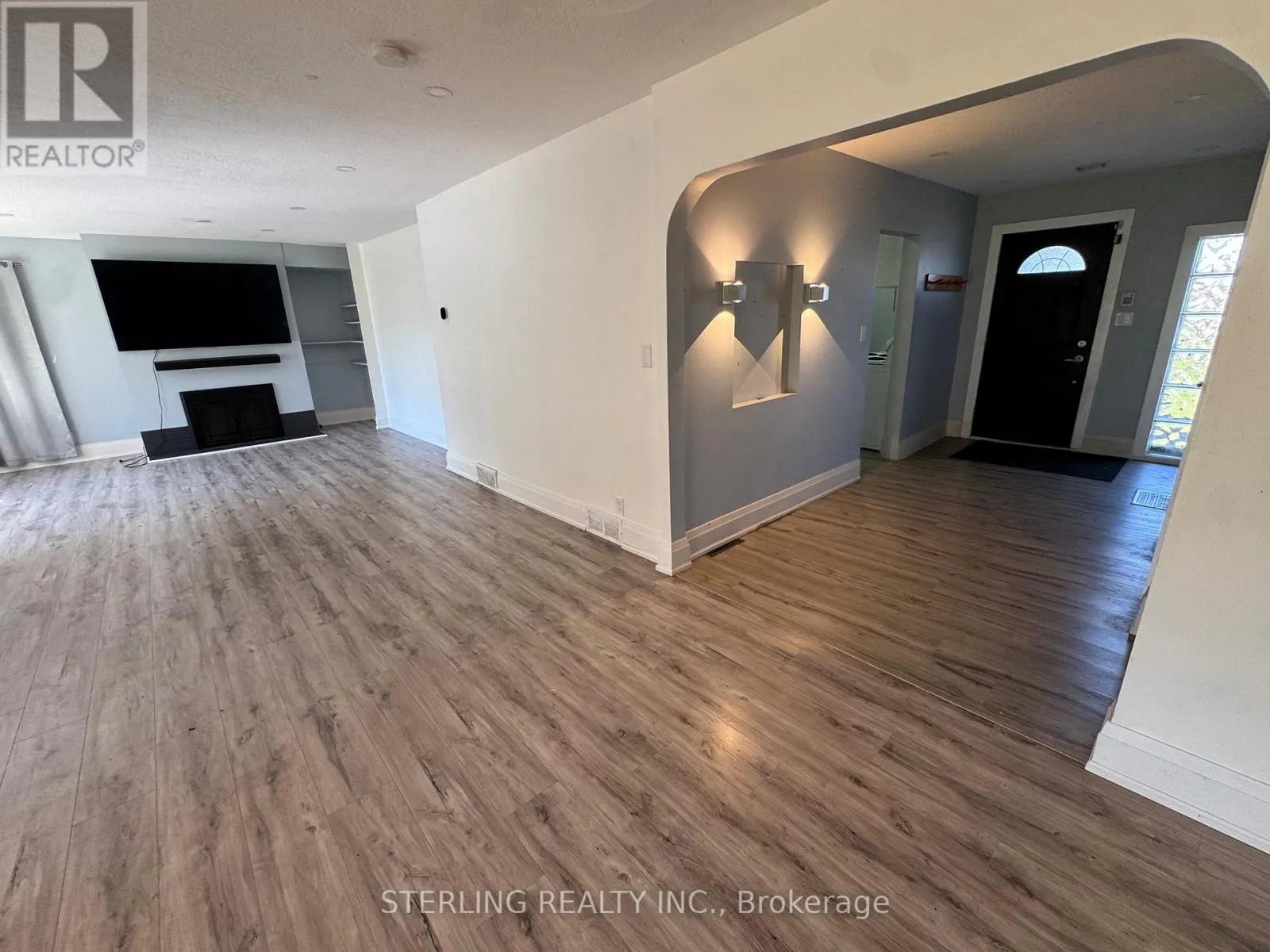 345 MYRTLE ROAD E