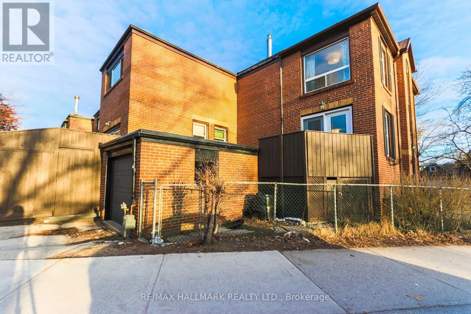 451 BROADVIEW AVENUE