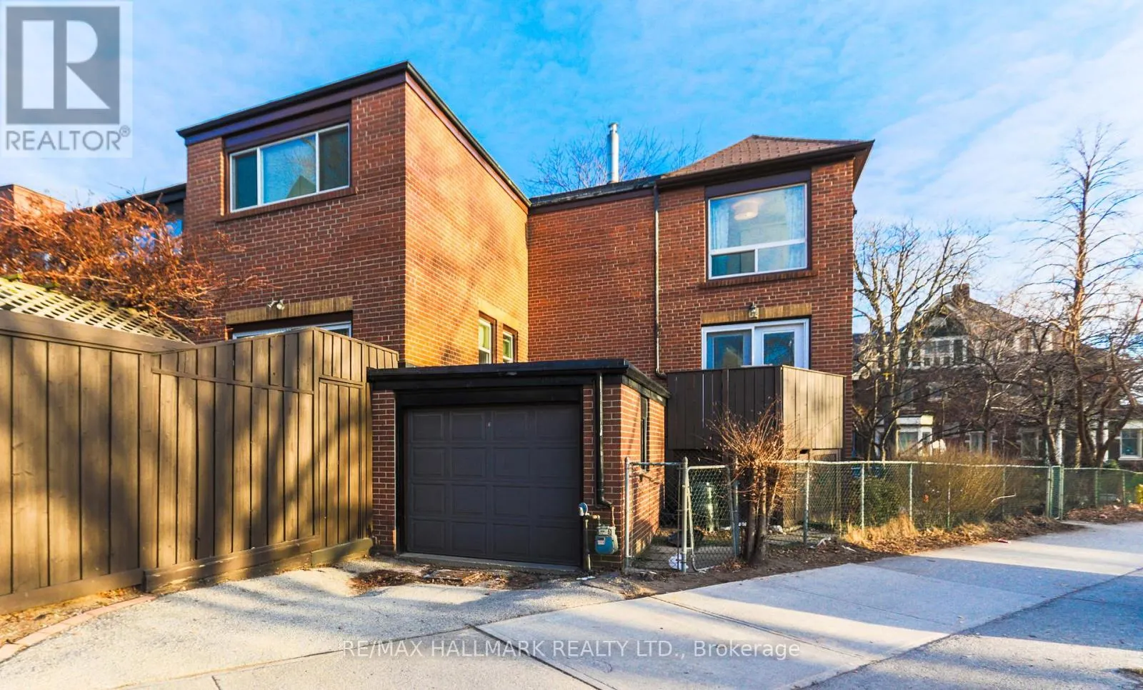 451 BROADVIEW AVENUE