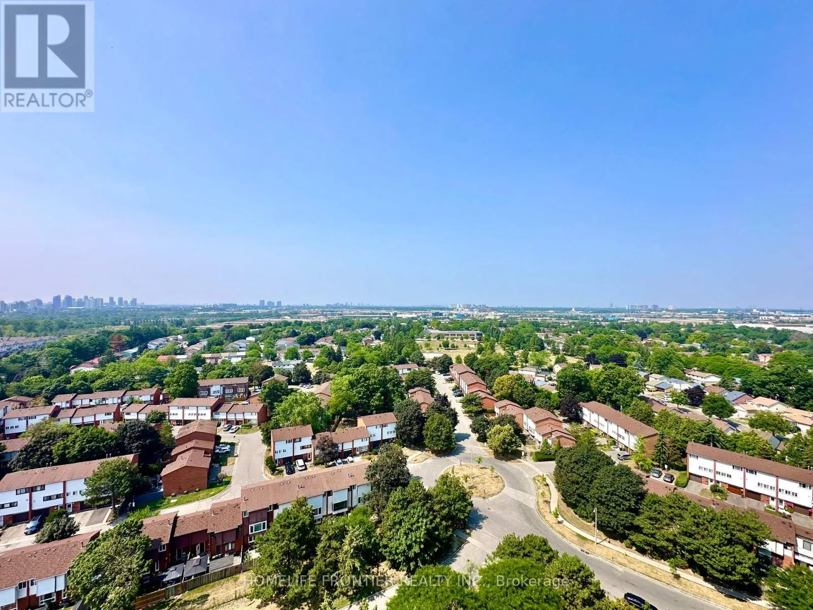 1915 - 100 WINGARDEN COURT