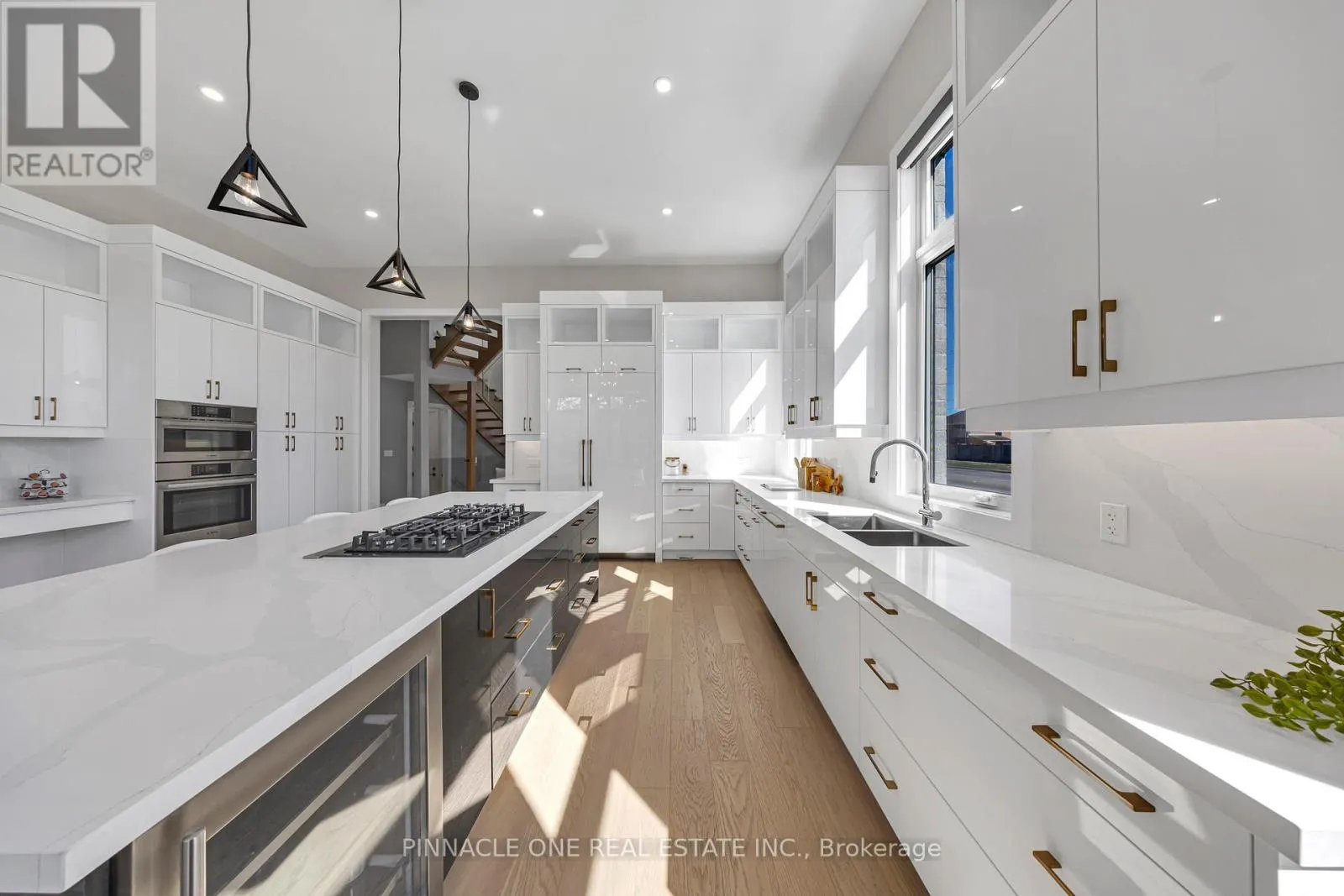 12 TIDMARSH LANE