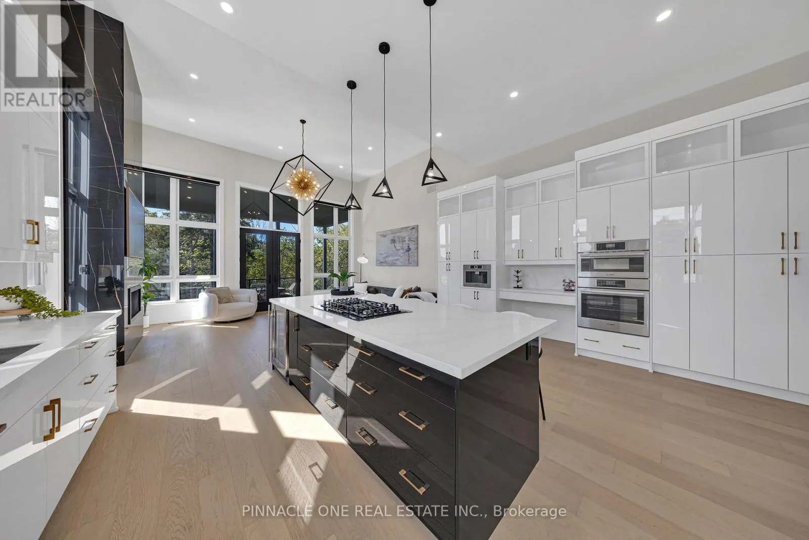 12 TIDMARSH LANE