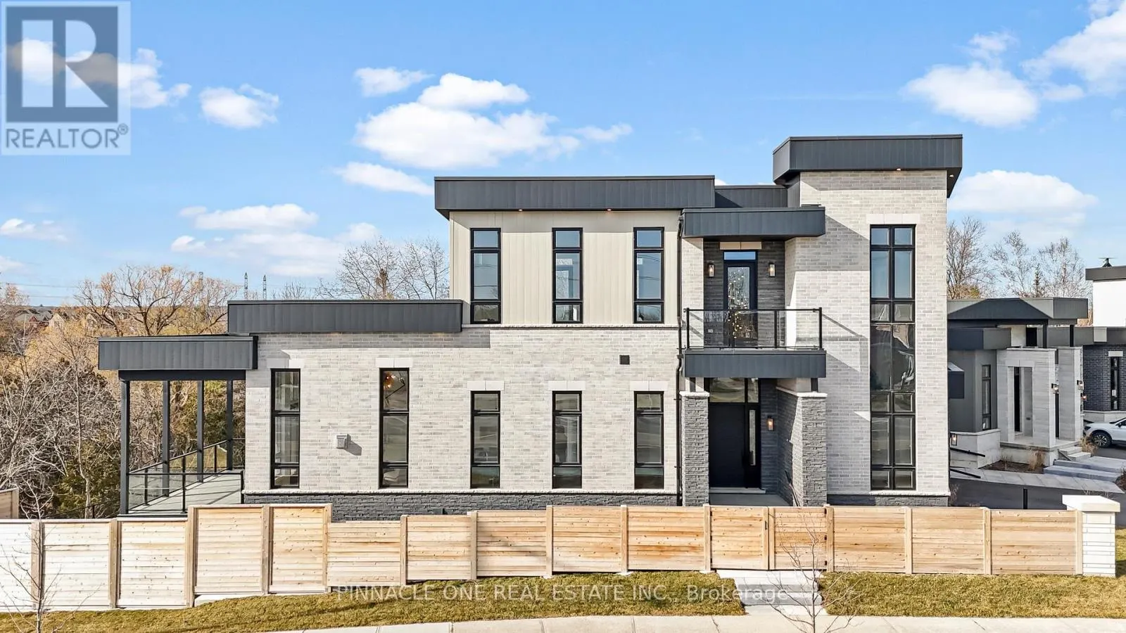 12 TIDMARSH LANE