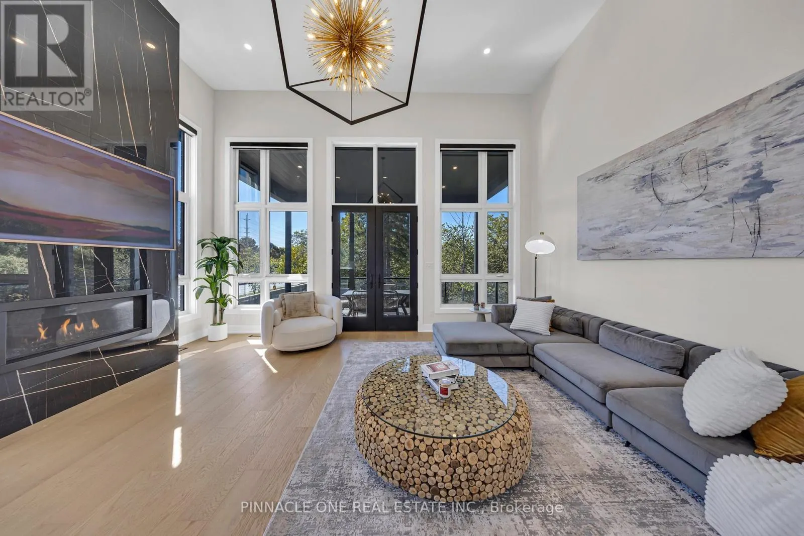 12 TIDMARSH LANE