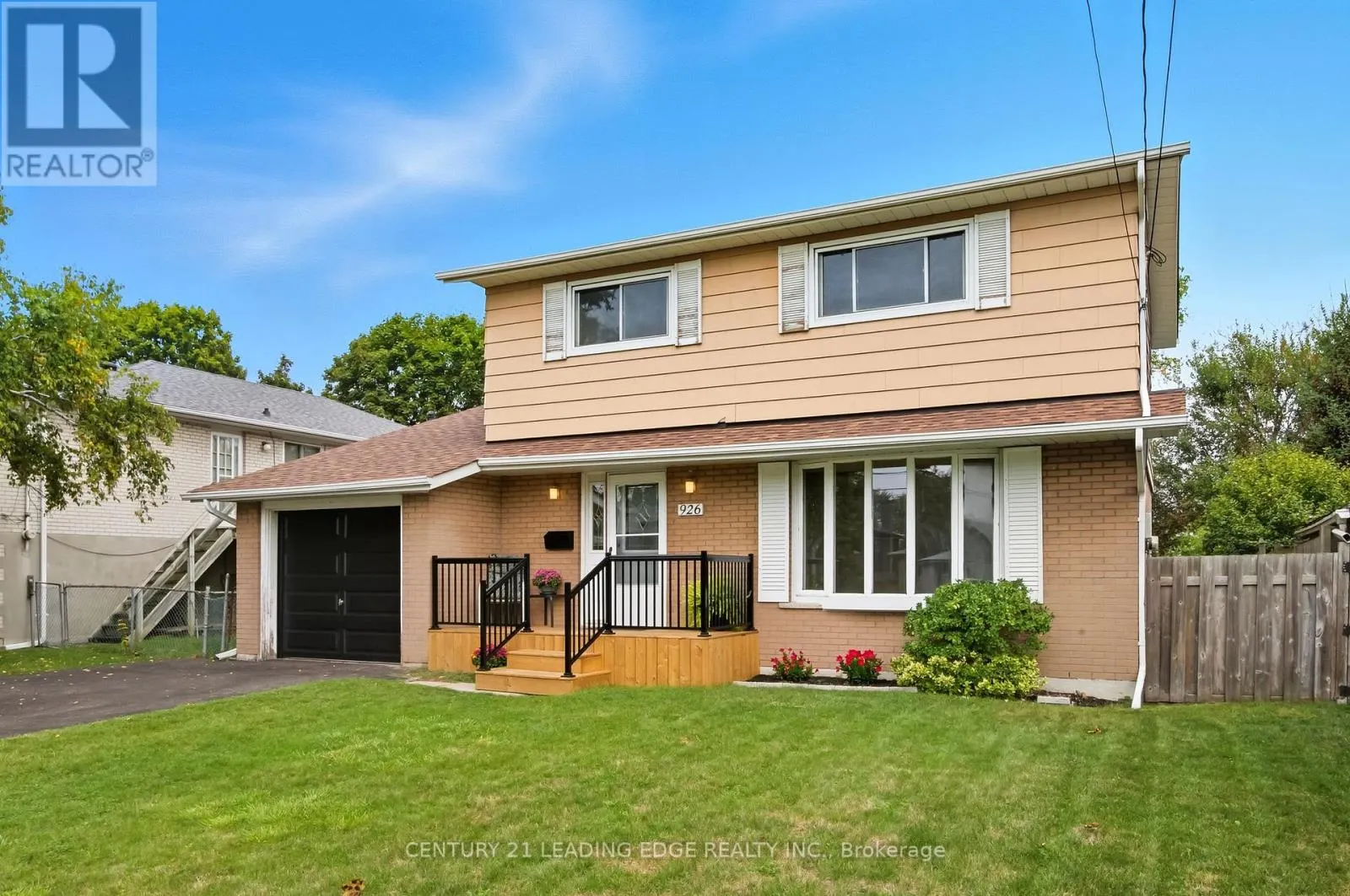 926 MARINET CRESCENT