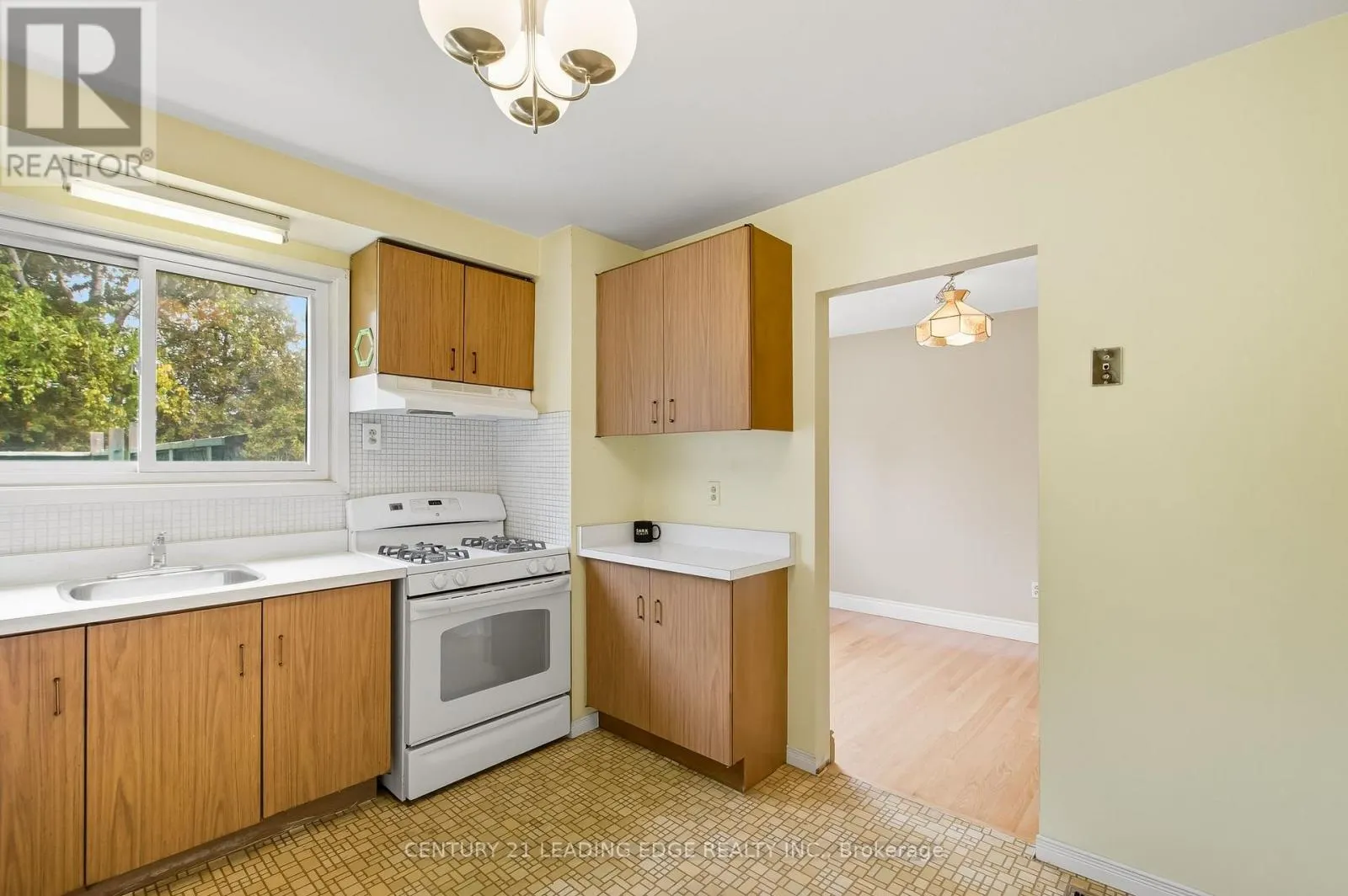 926 MARINET CRESCENT