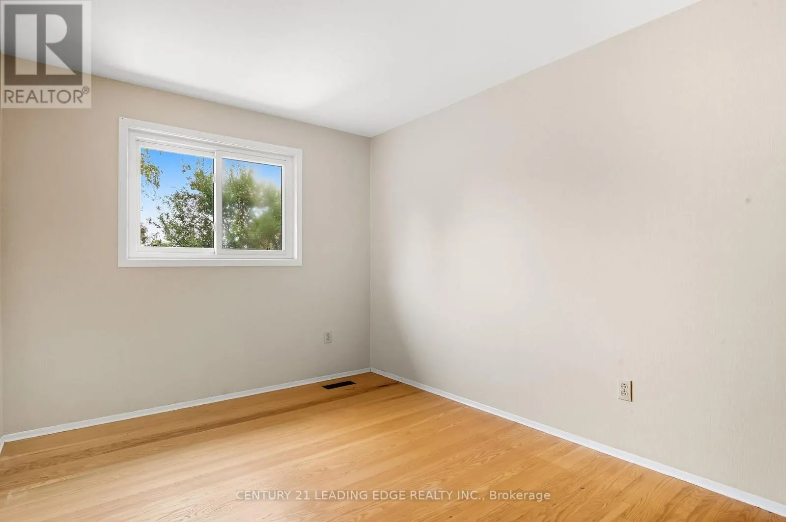 926 MARINET CRESCENT