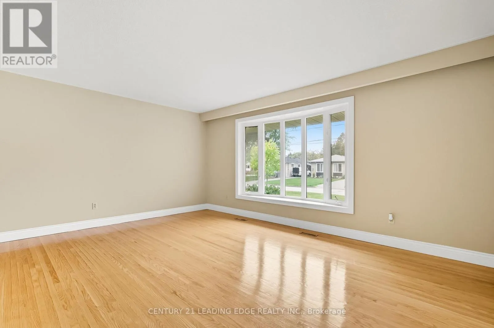 926 MARINET CRESCENT