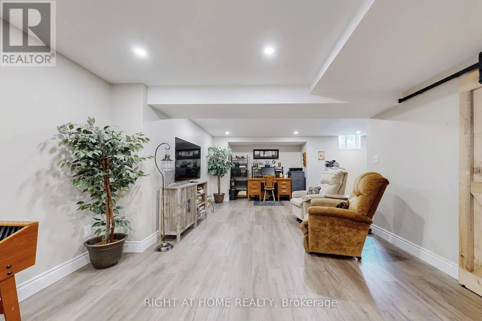 58 MIKAYLA CRESCENT