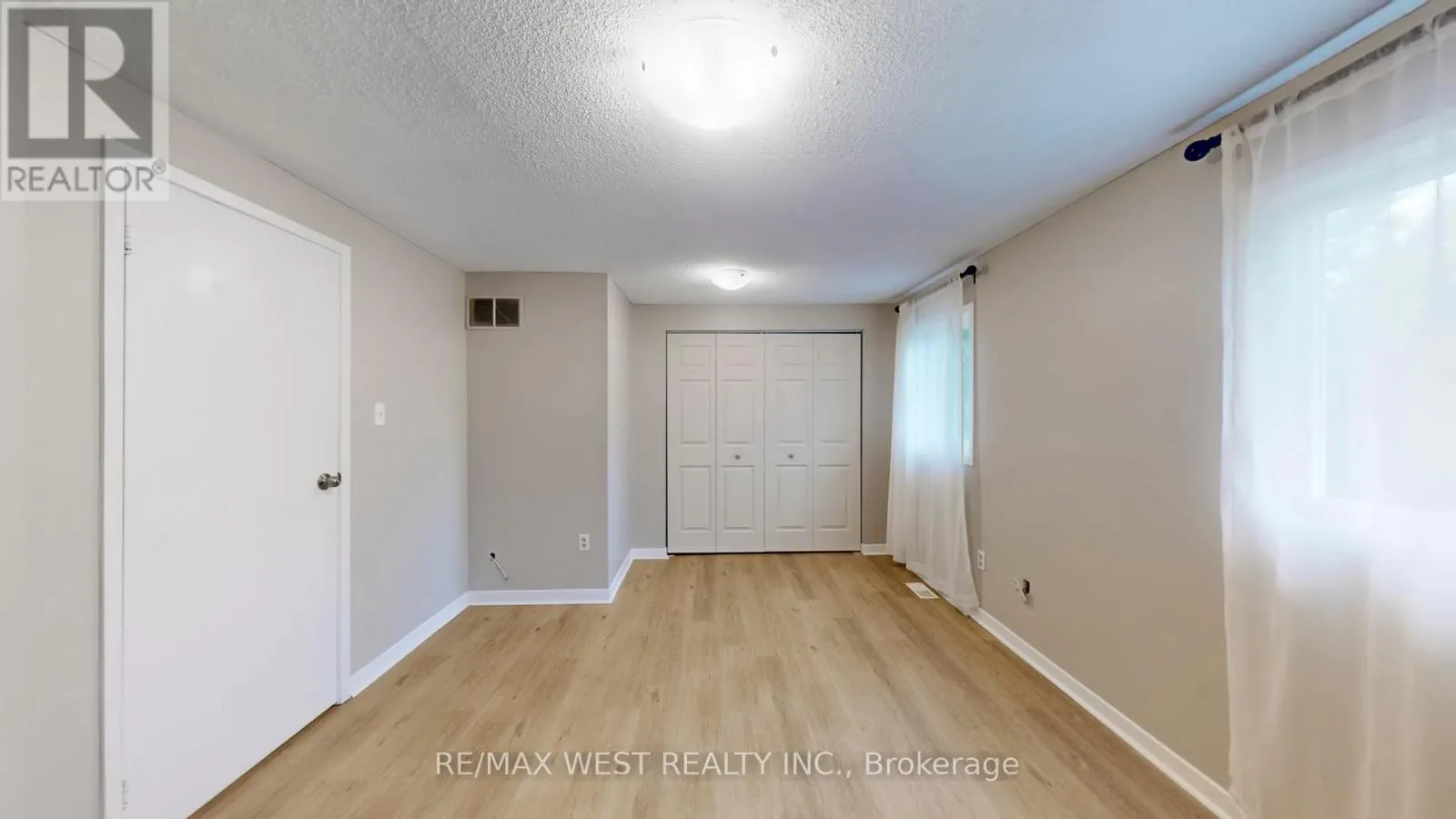 52 RADFORD DRIVE