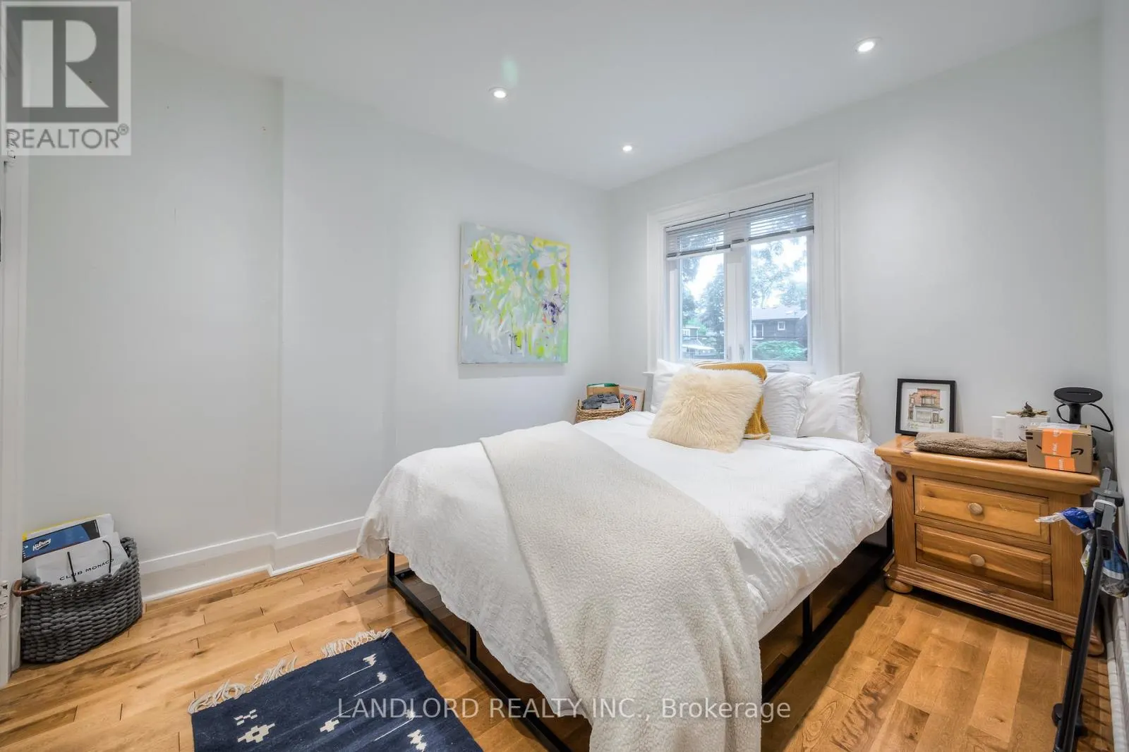 75 GAINSBOROUGH ROAD