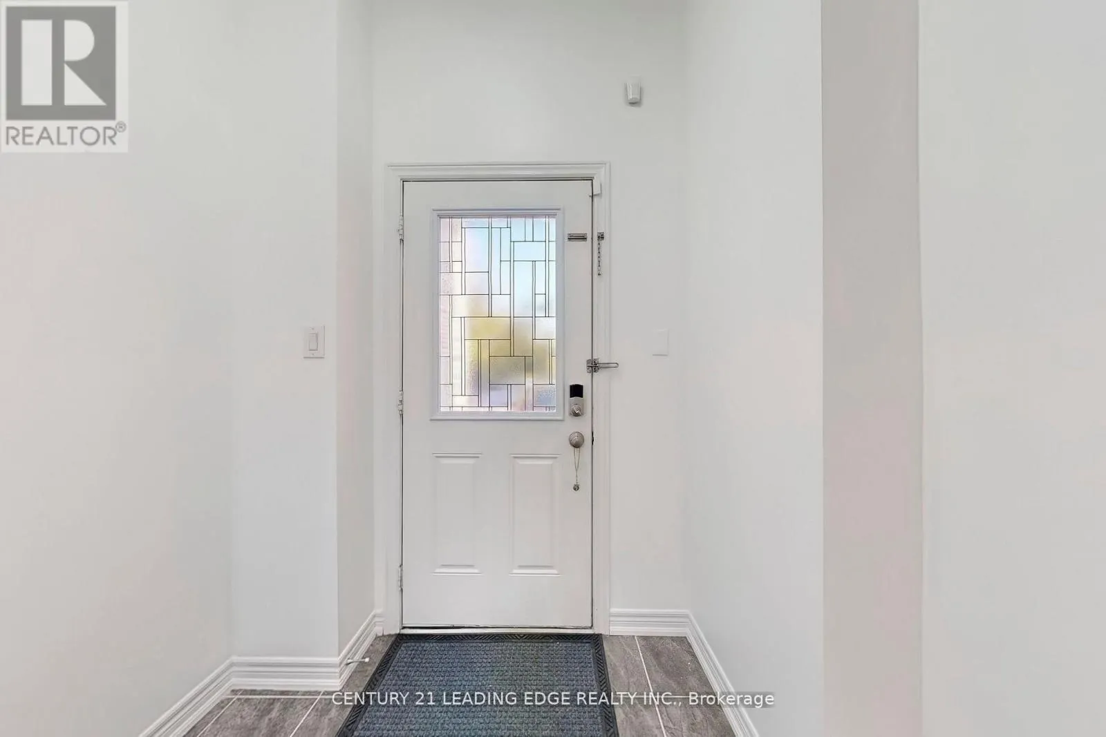 12 PRINGDALE GARDENS CIRCLE E