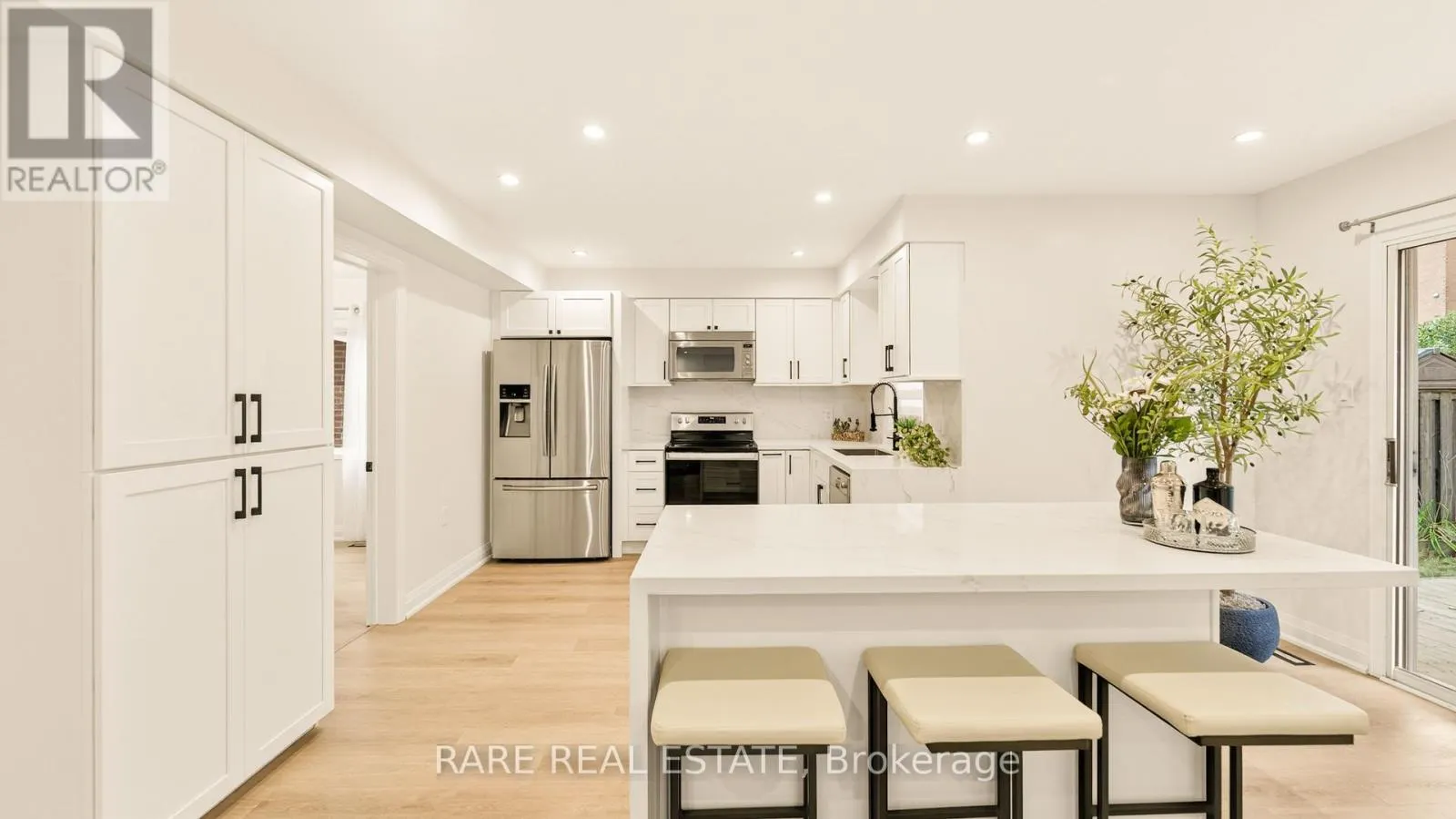 6 CARMICHAEL DRIVE