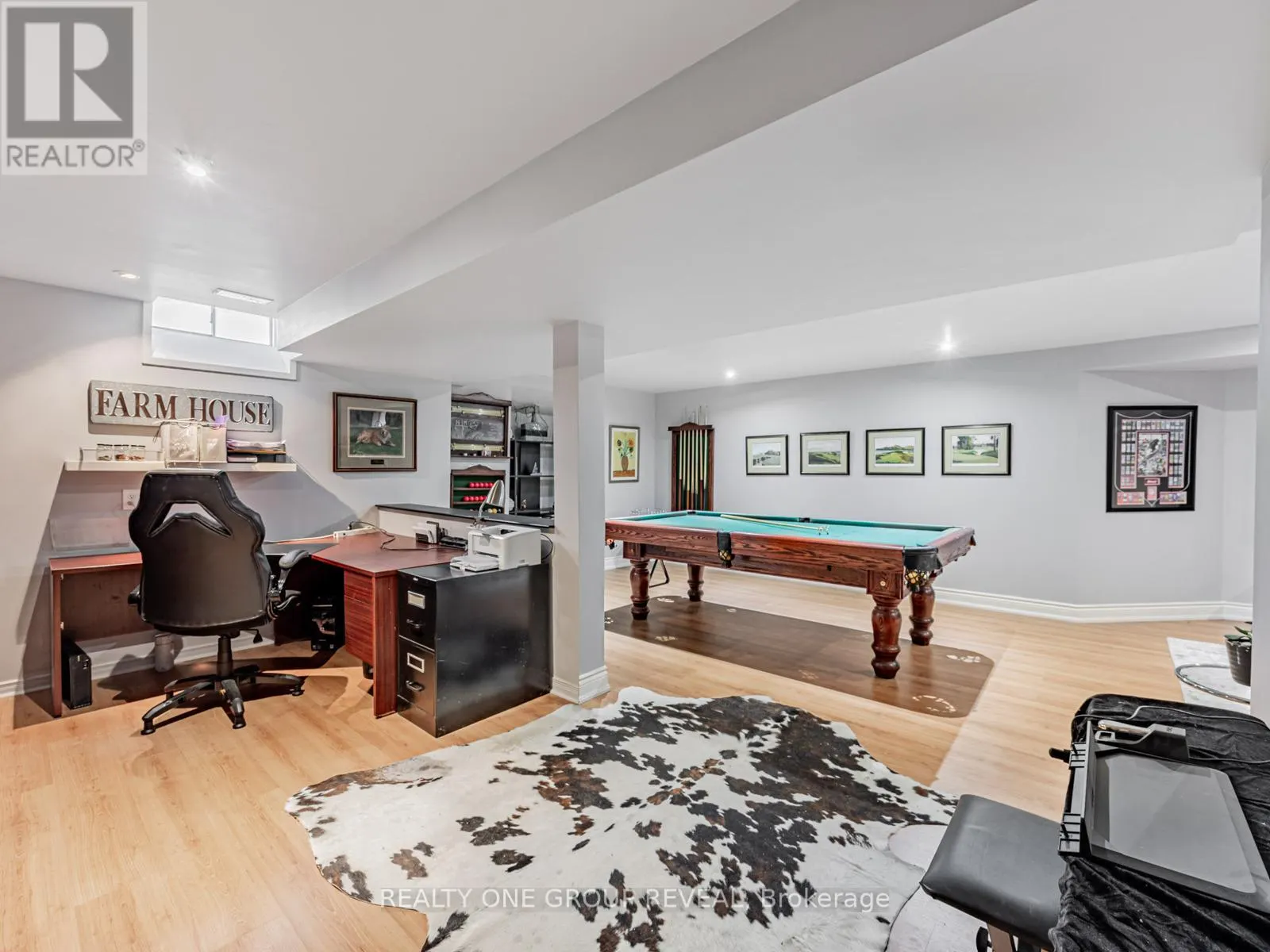 862 BAYLAWN DRIVE