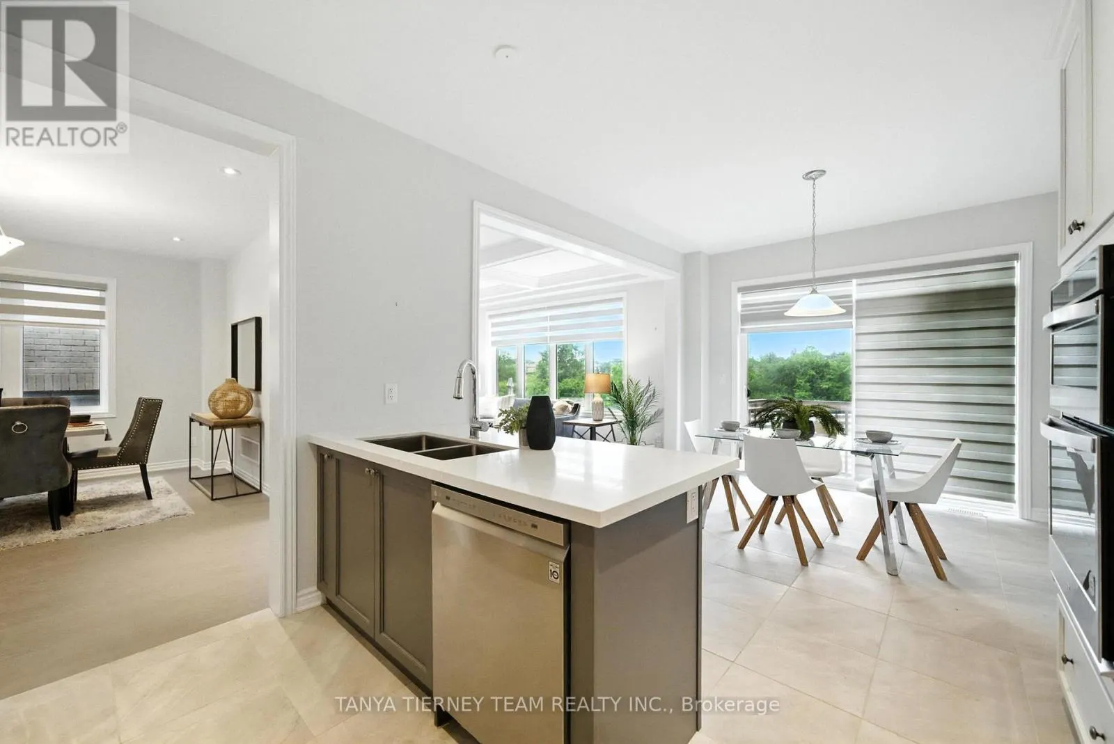 95 BREMNER STREET