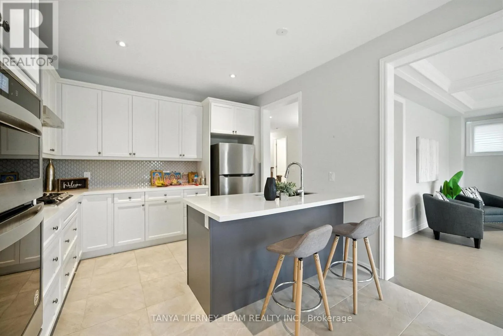 95 BREMNER STREET