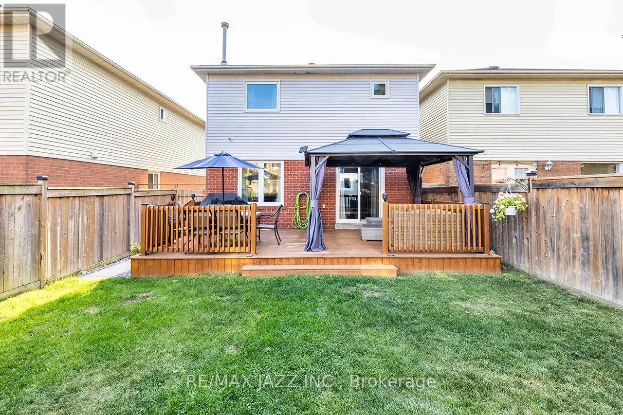 53 VAIL MEADOWS CRESCENT