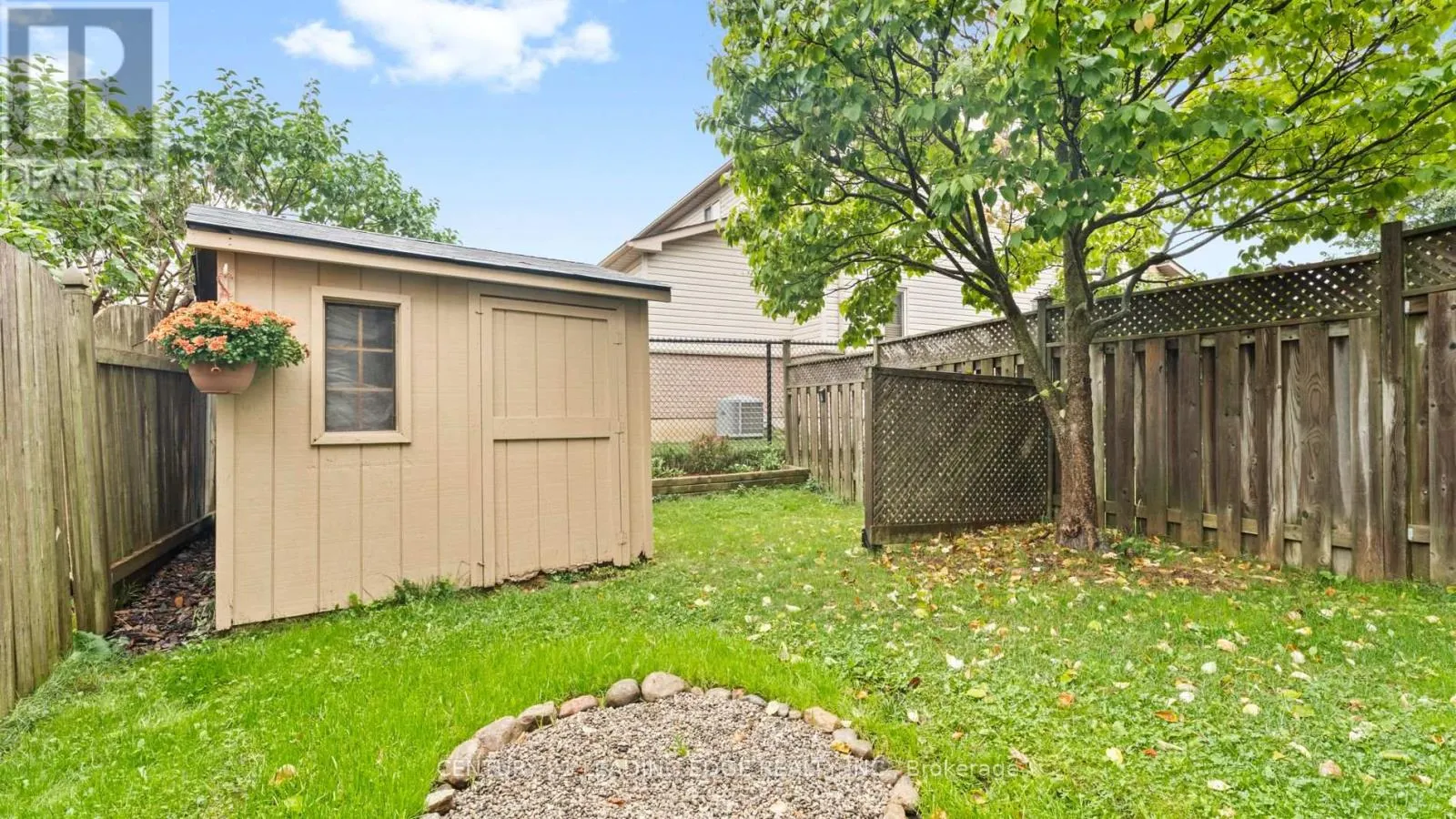 330 SPARROW CIRCLE