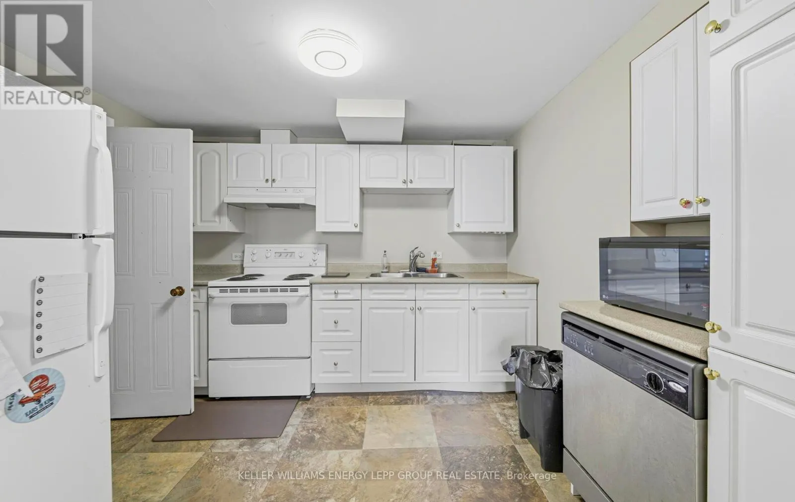 75 SAWDON DRIVE