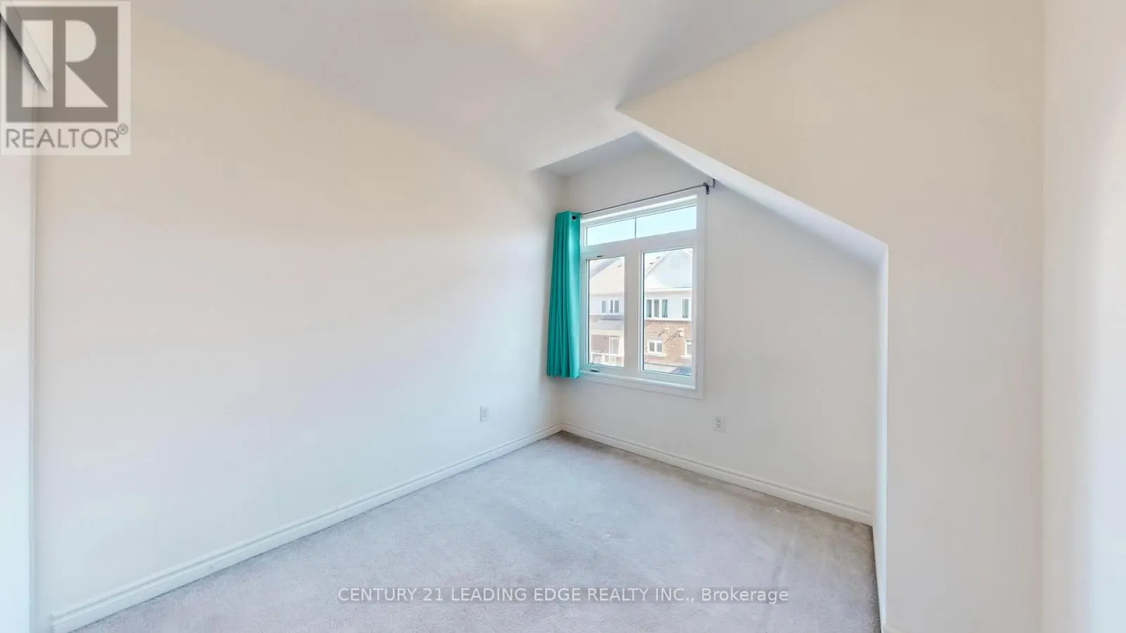 2420 NANTUCKET CHASE