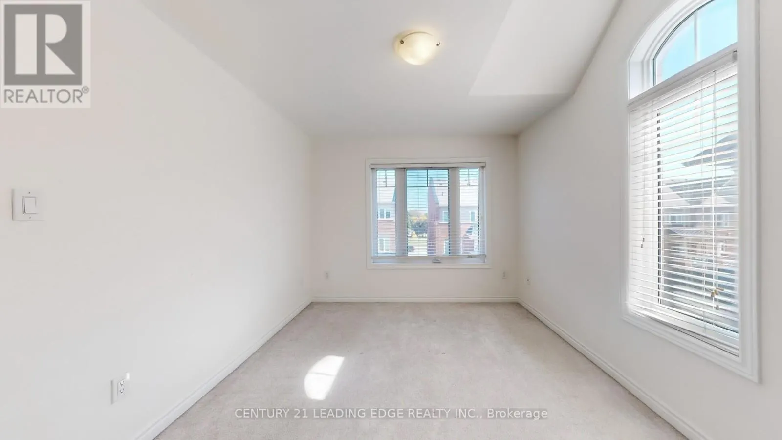 2420 NANTUCKET CHASE
