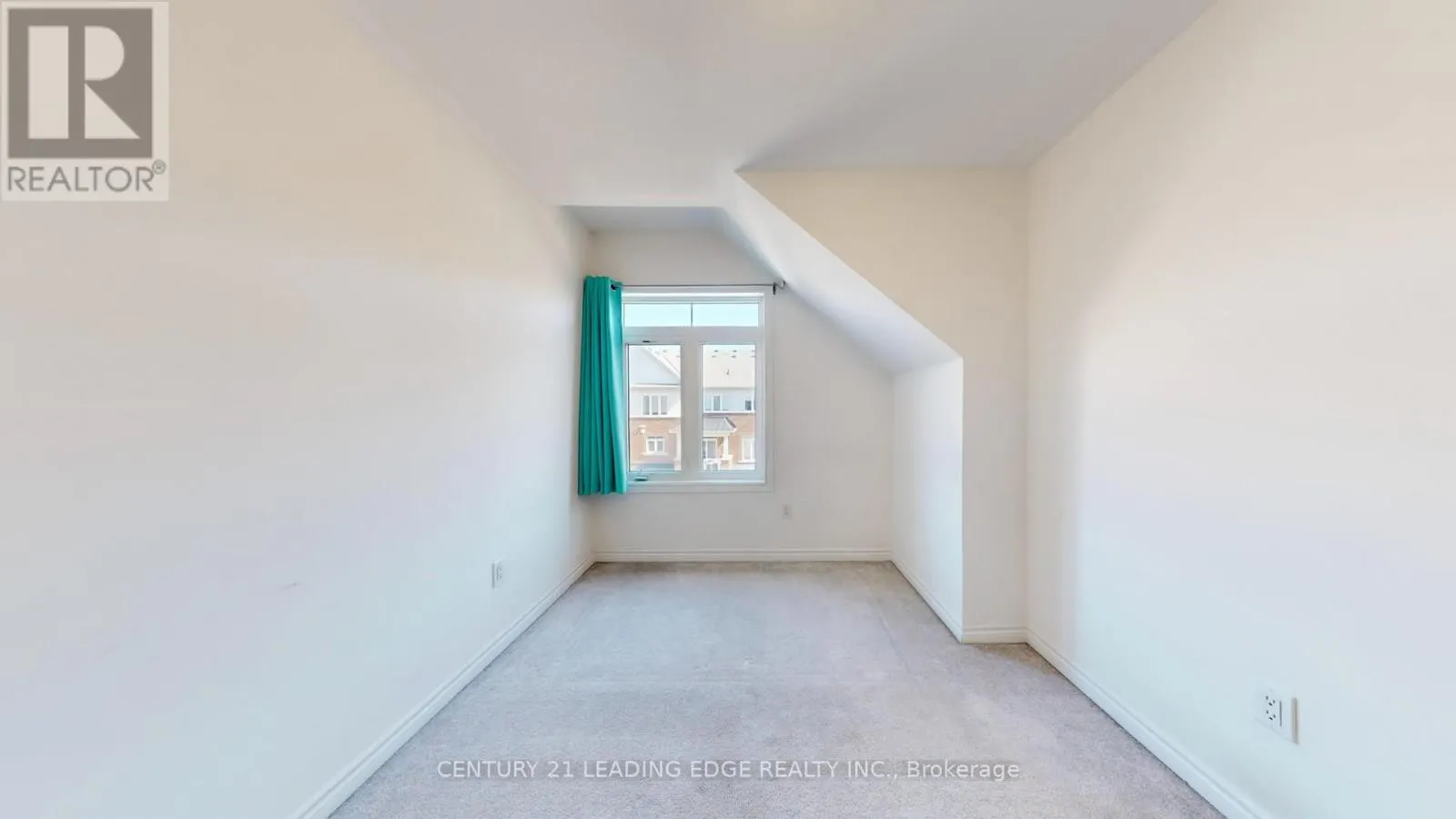 2420 NANTUCKET CHASE