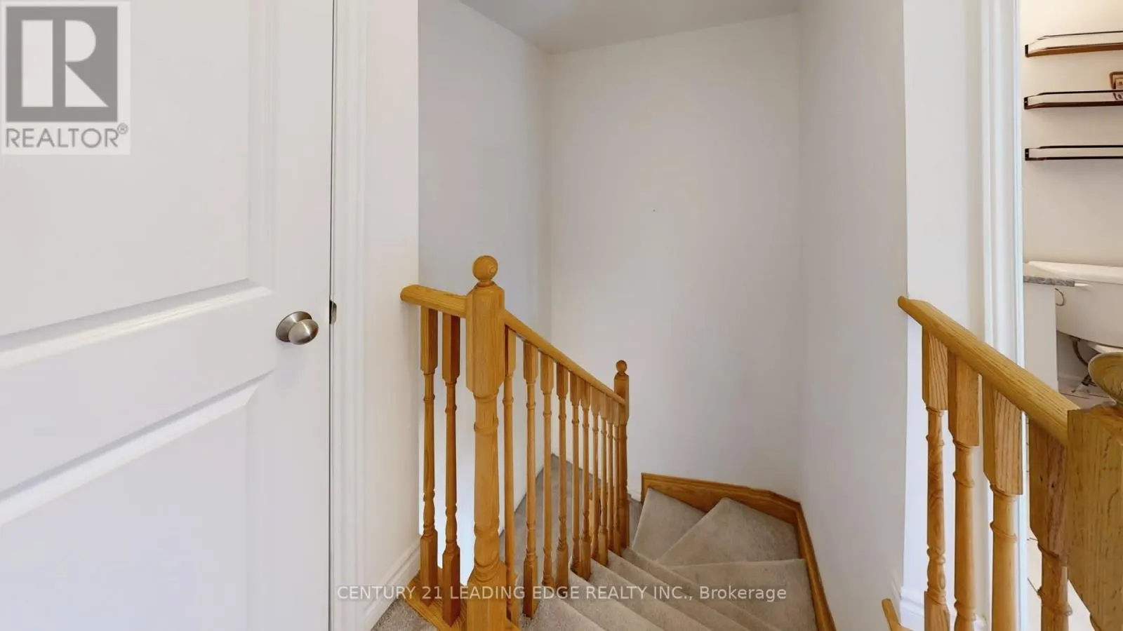 2420 NANTUCKET CHASE