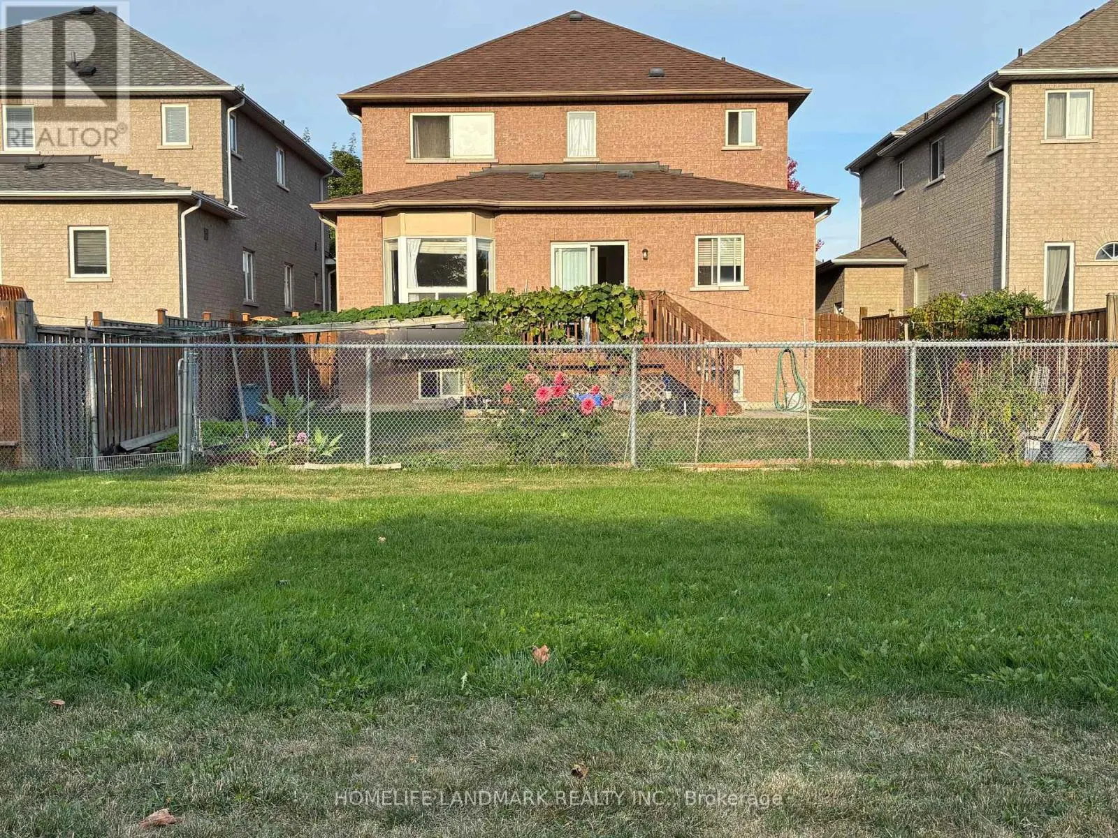 28 STONEBRIDGE BOULEVARD