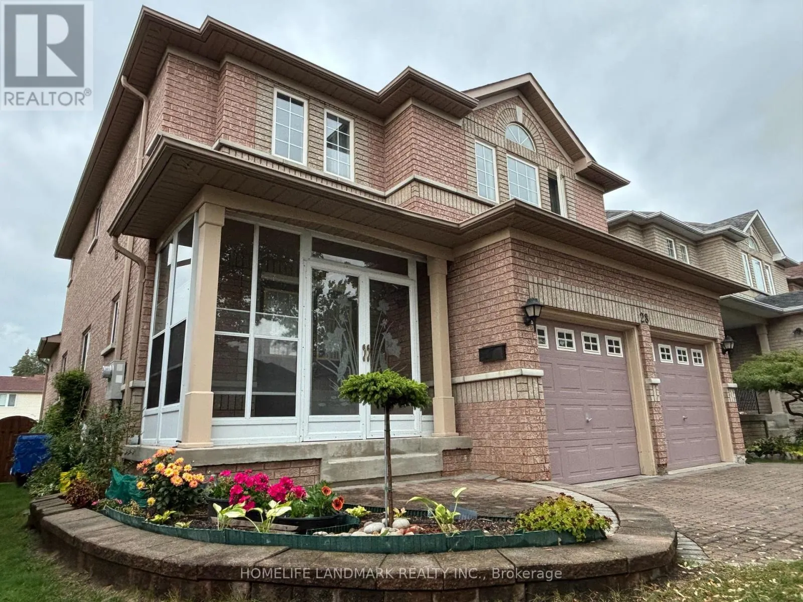 28 STONEBRIDGE BOULEVARD