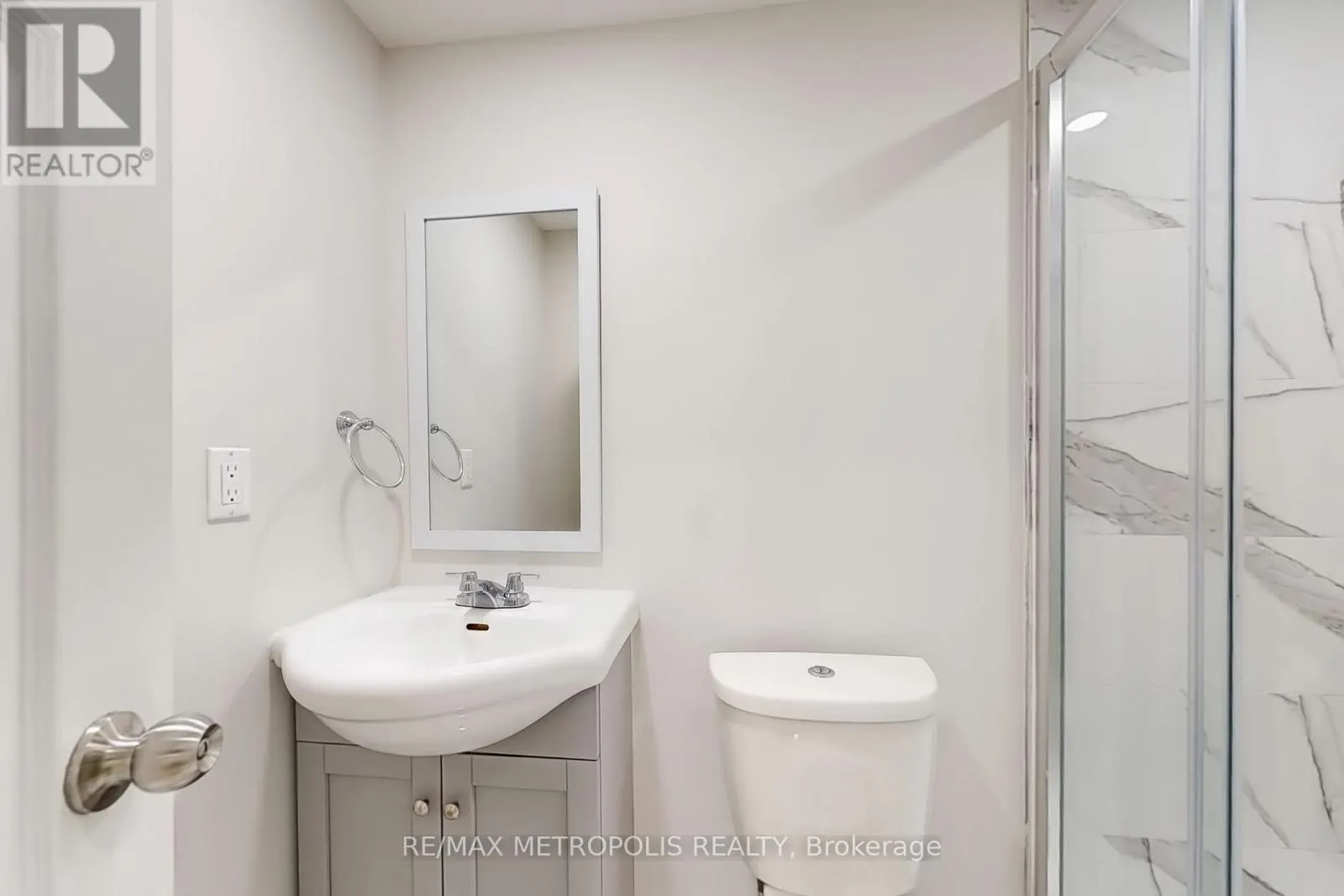 MAIN - 162 LORD ROBERTS DRIVE