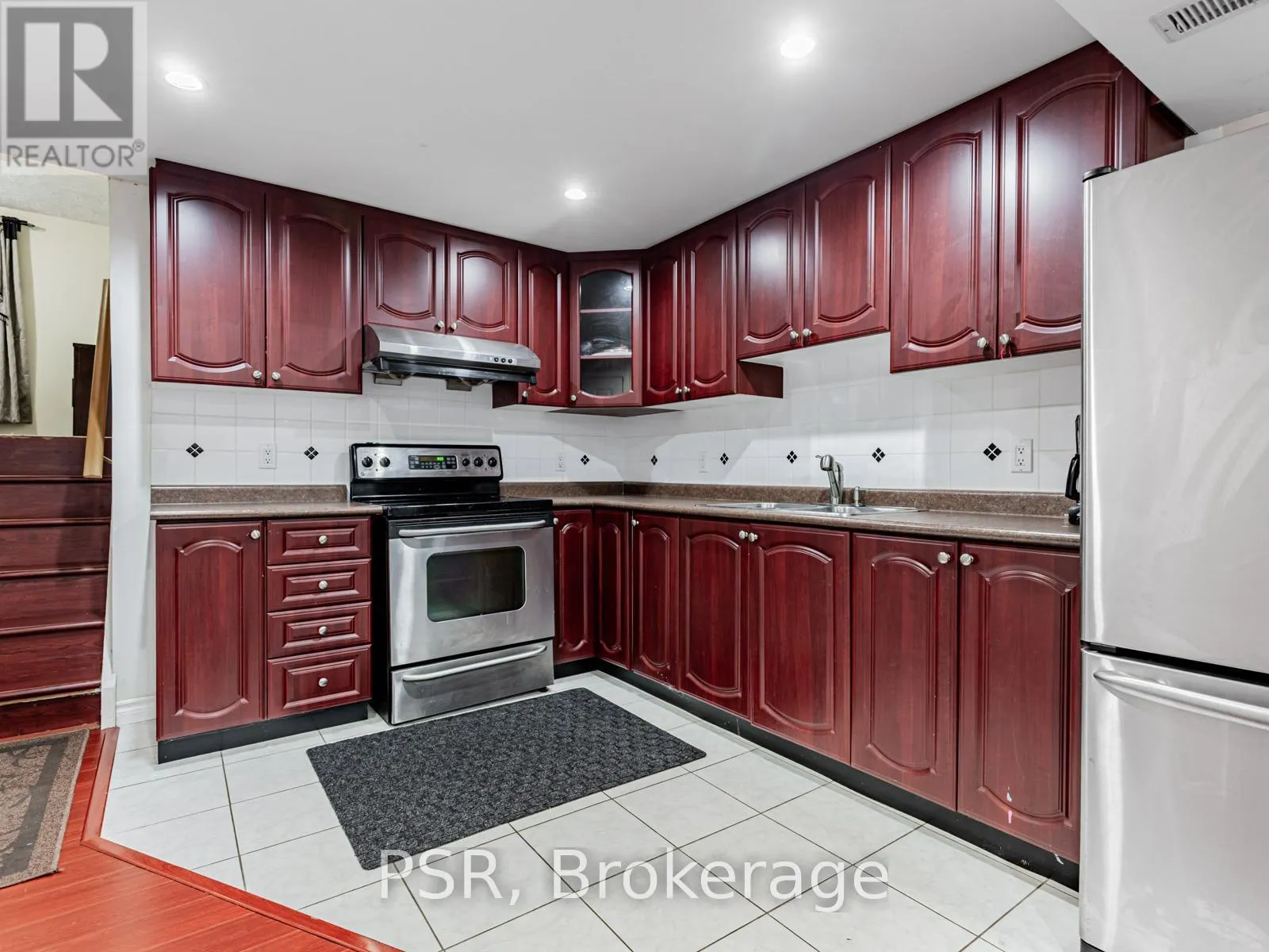 27 WILLSTEVEN DRIVE