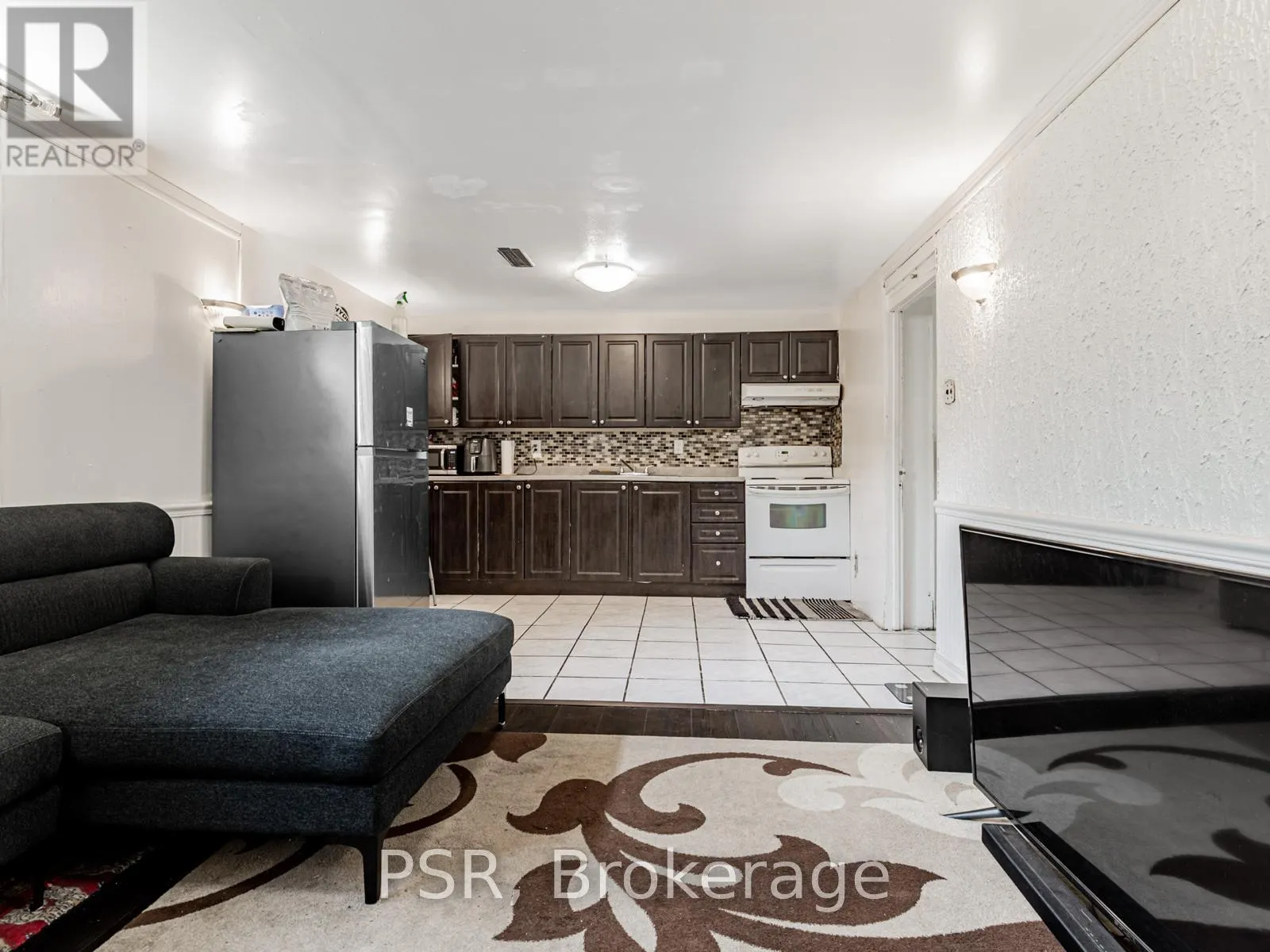 7 WILLSTEVEN DRIVE