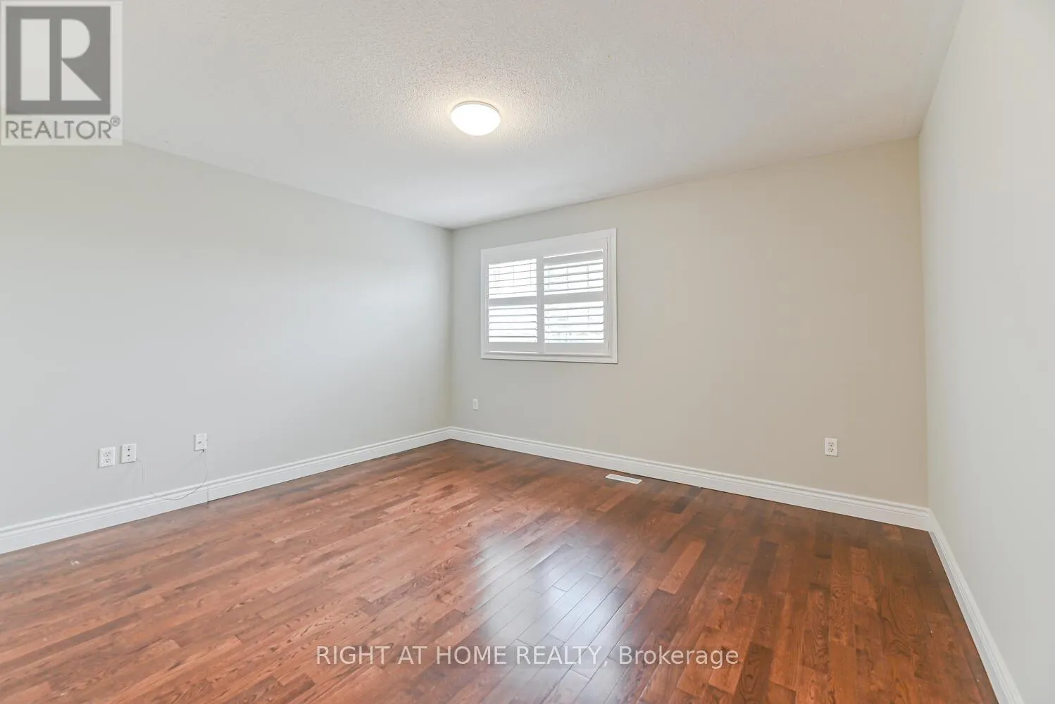 21 HOPTREE AVENUE
