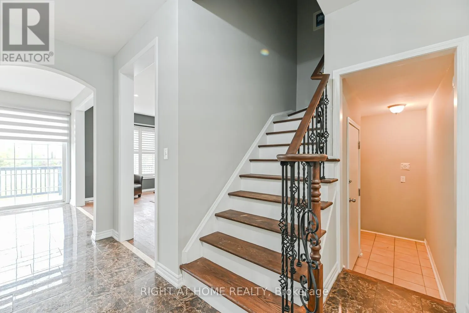 21 HOPTREE AVENUE