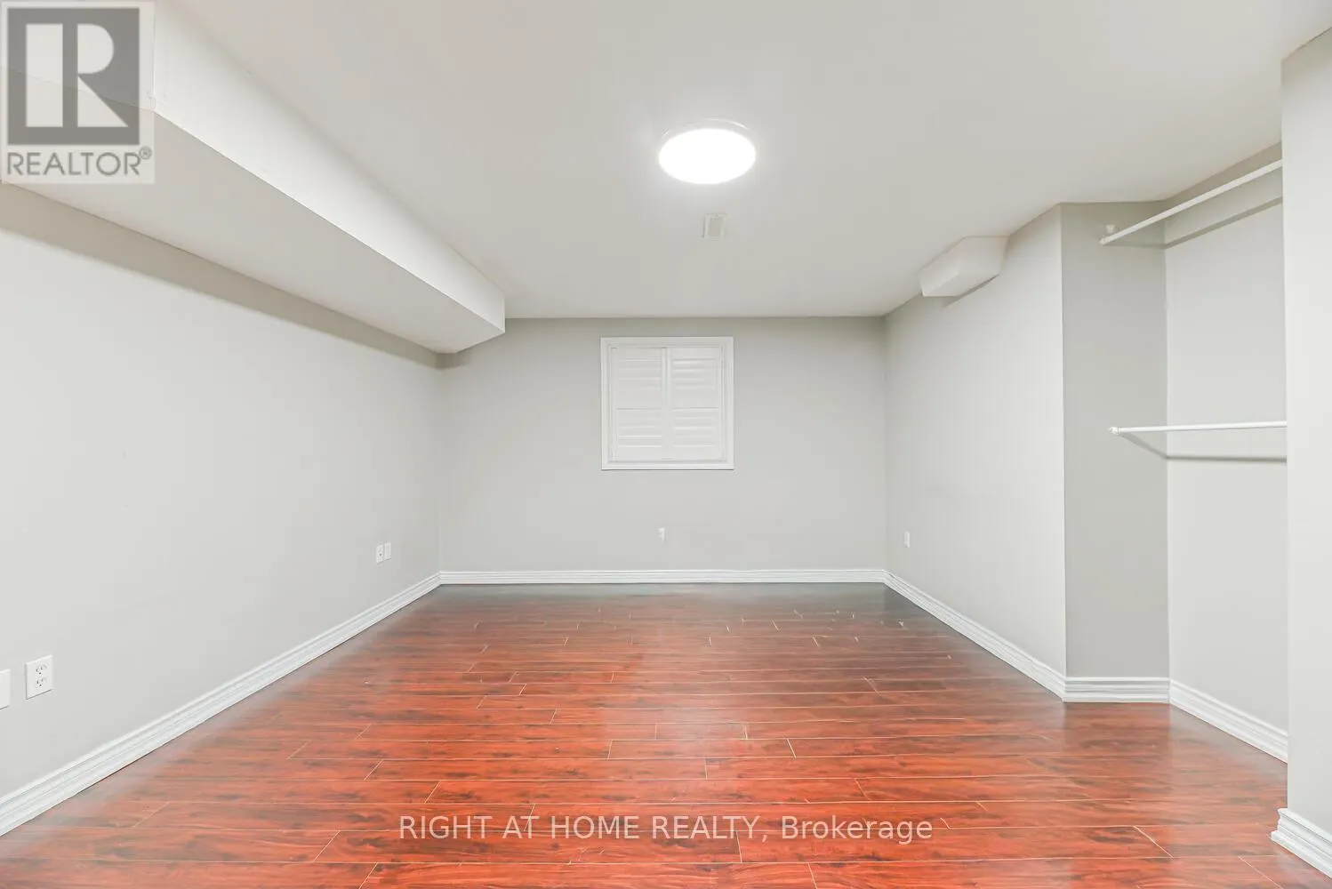 21 HOPTREE AVENUE