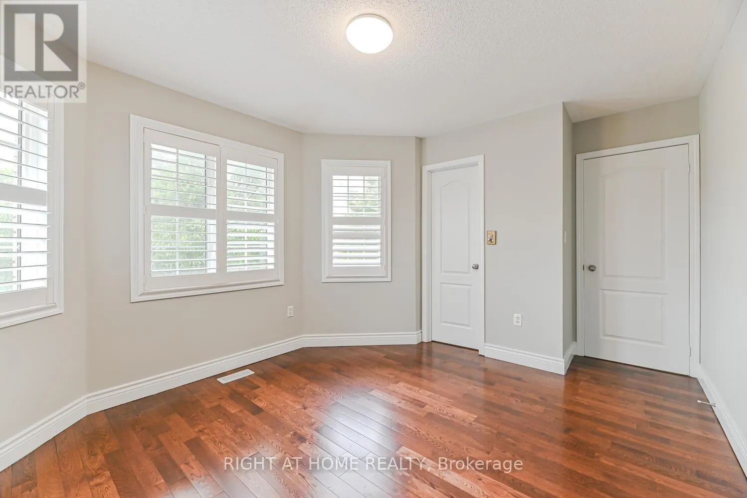 21 HOPTREE AVENUE
