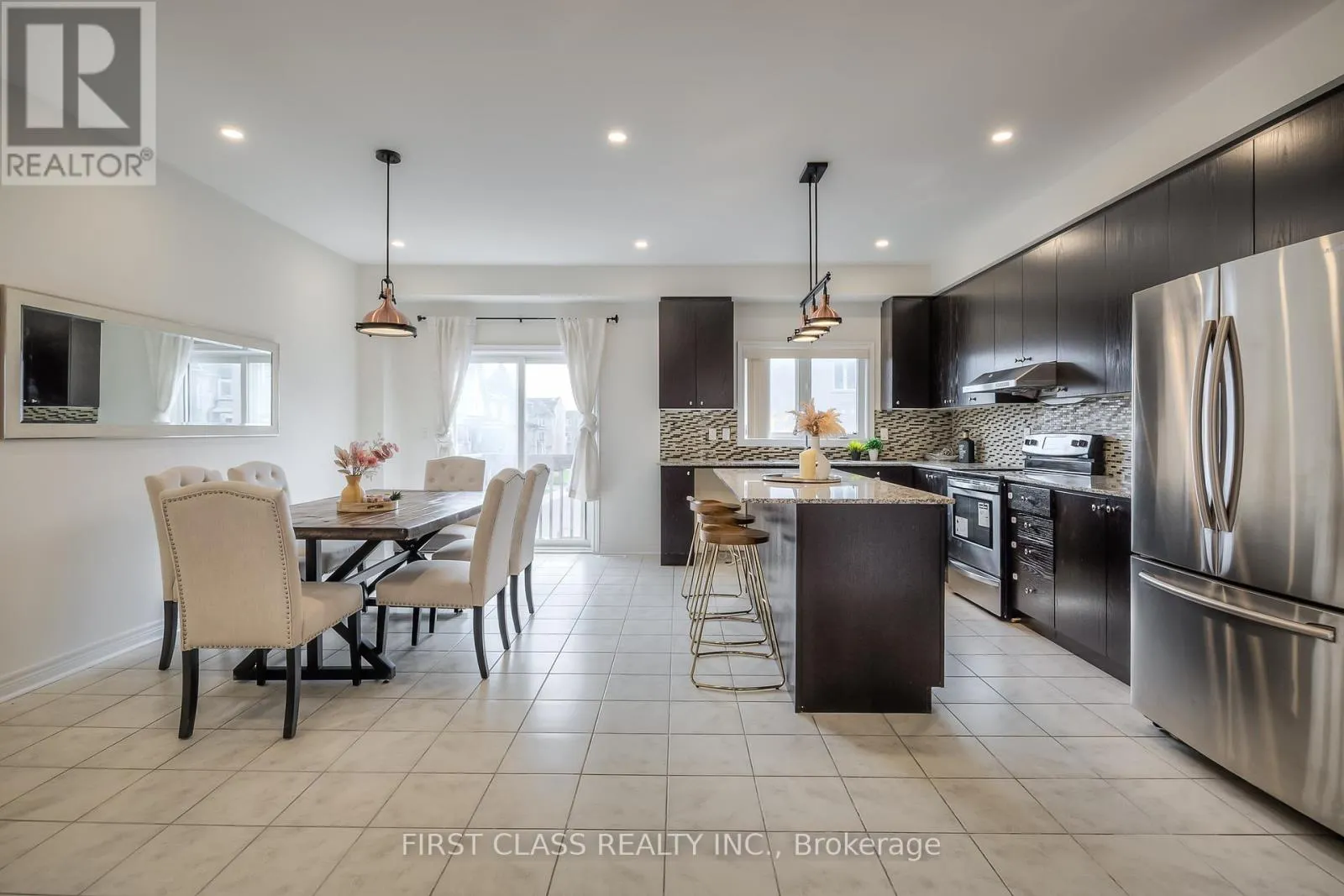 1719 CAROUSEL DRIVE