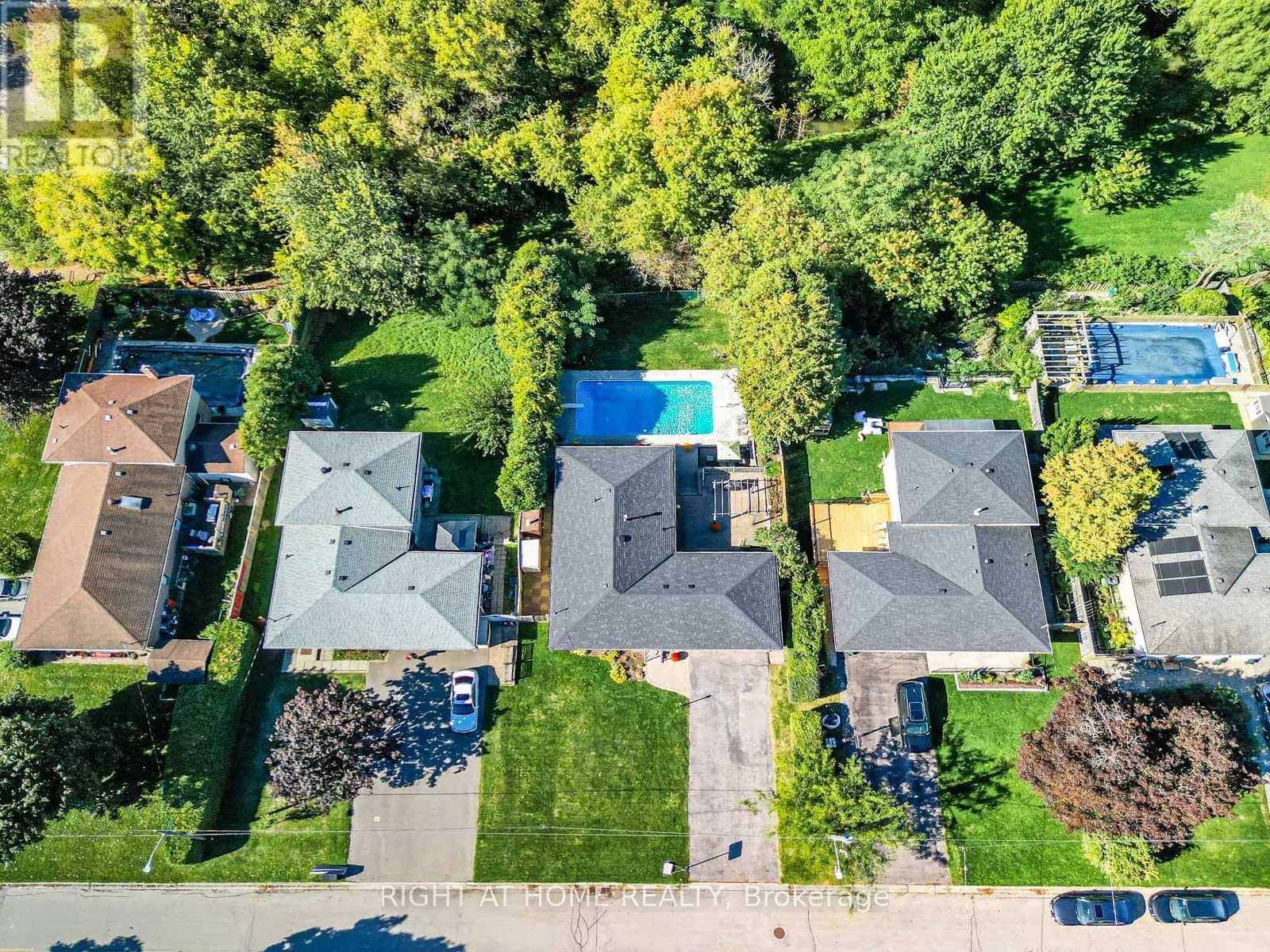 22 JALLAN DRIVE