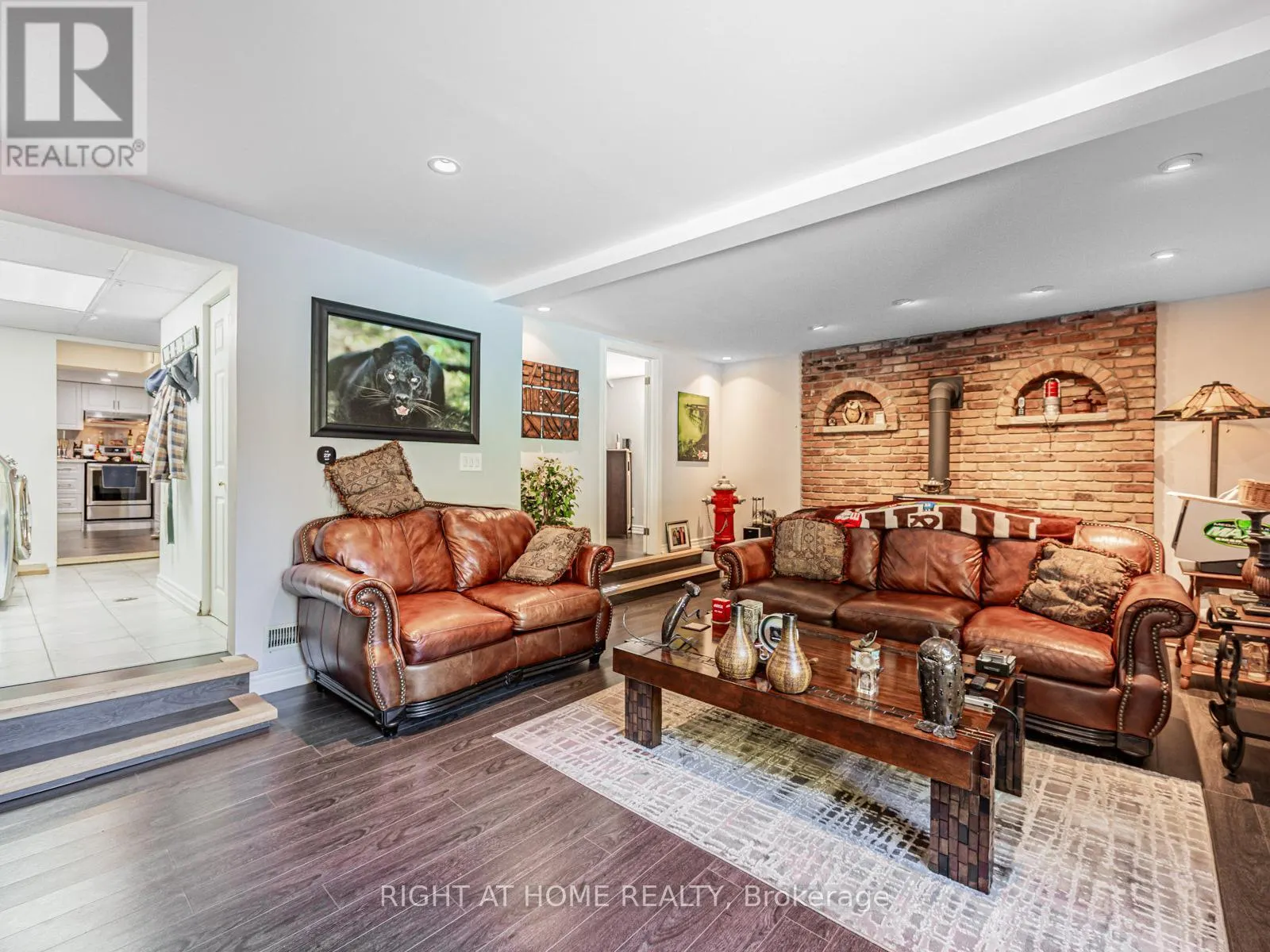 22 JALLAN DRIVE