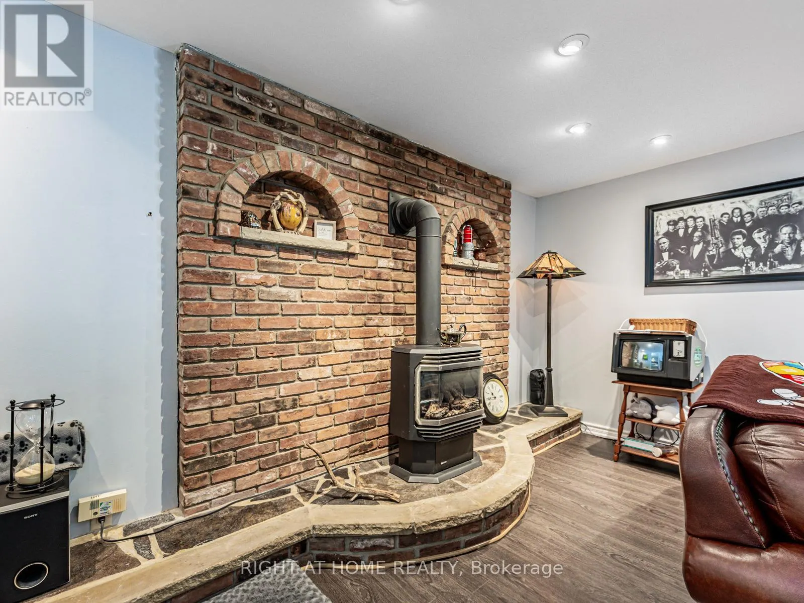22 JALLAN DRIVE