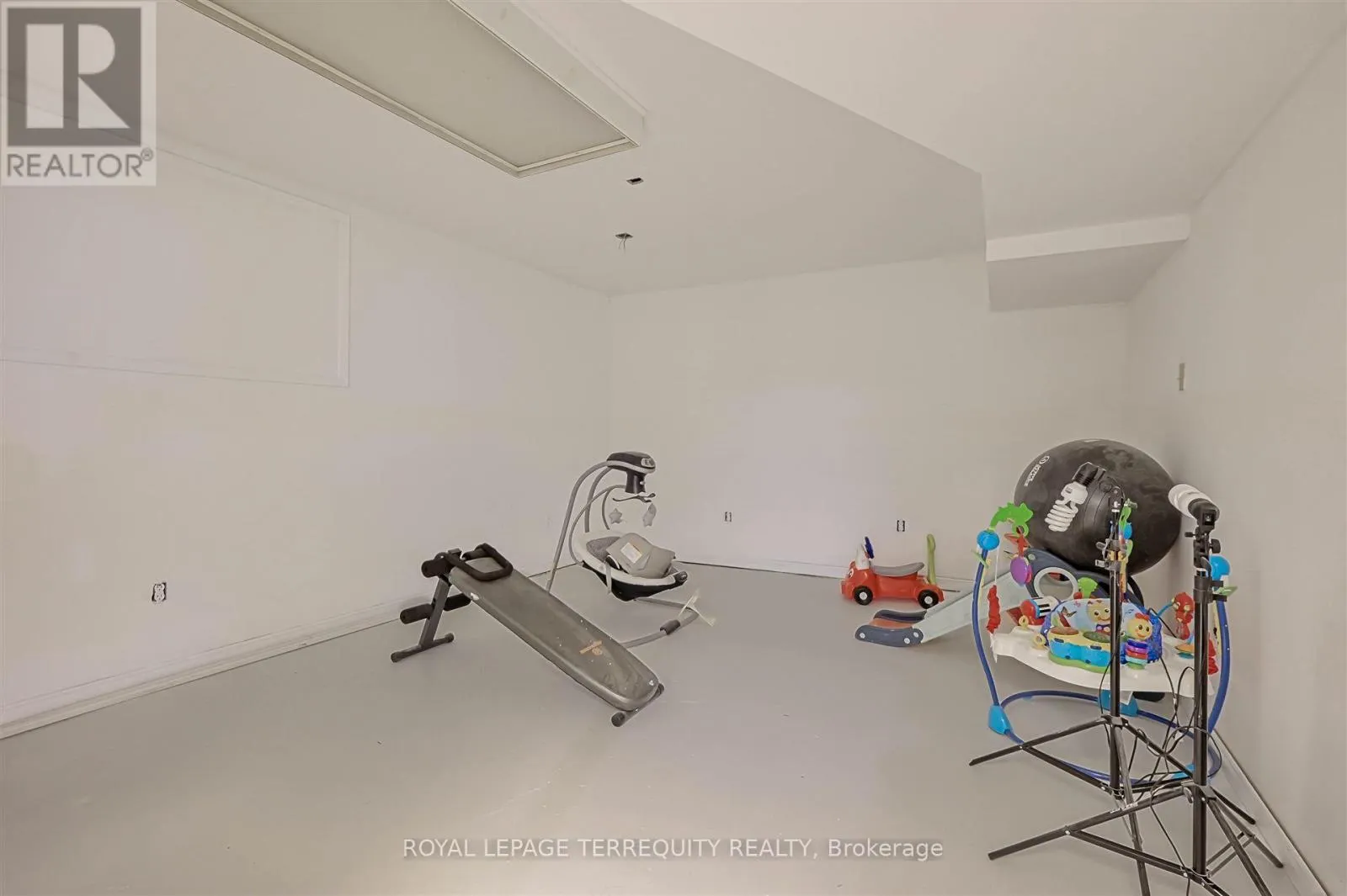 1170 TRILLIUM COURT