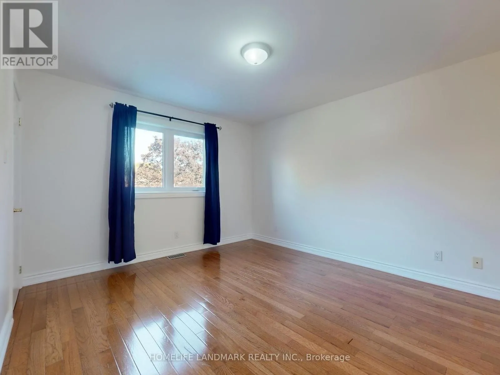6 BROUGHTON COURT