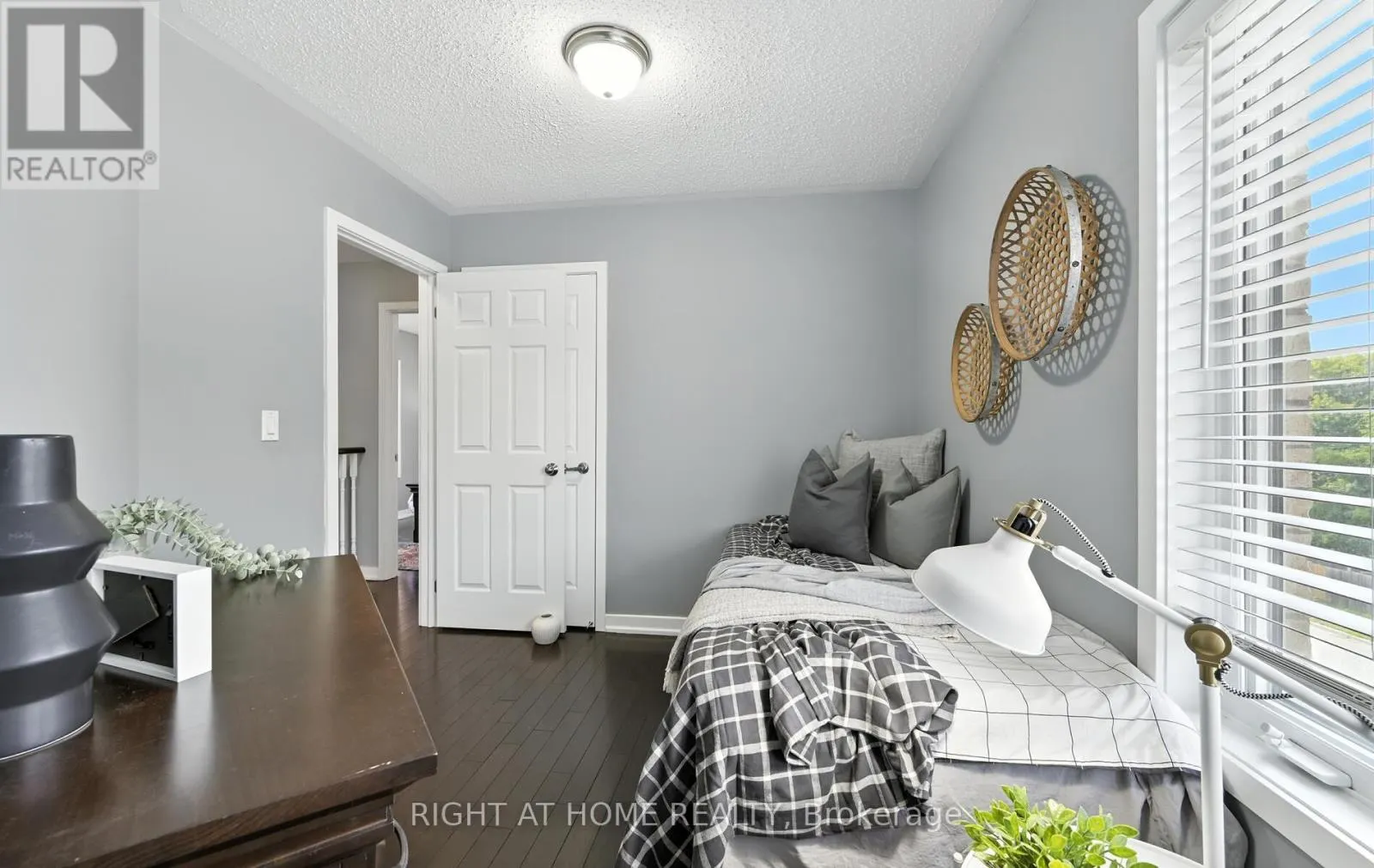 11 - 1299 GLENANNA ROAD